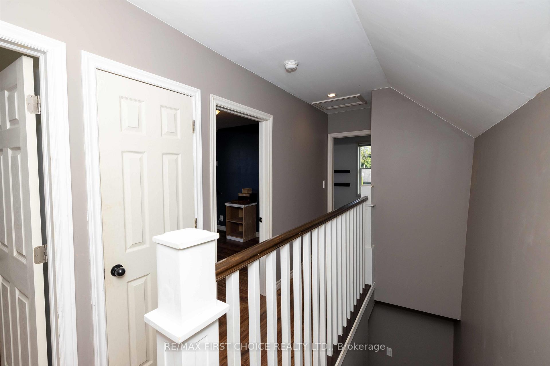 Photo 18 of 513 Christina Street E, Thunder Bay, Westfort — HOMEH