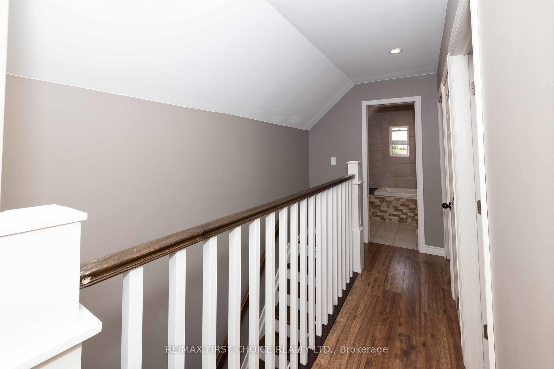 Photo 19 of 513 Christina Street E, Thunder Bay, Westfort — HOMEH