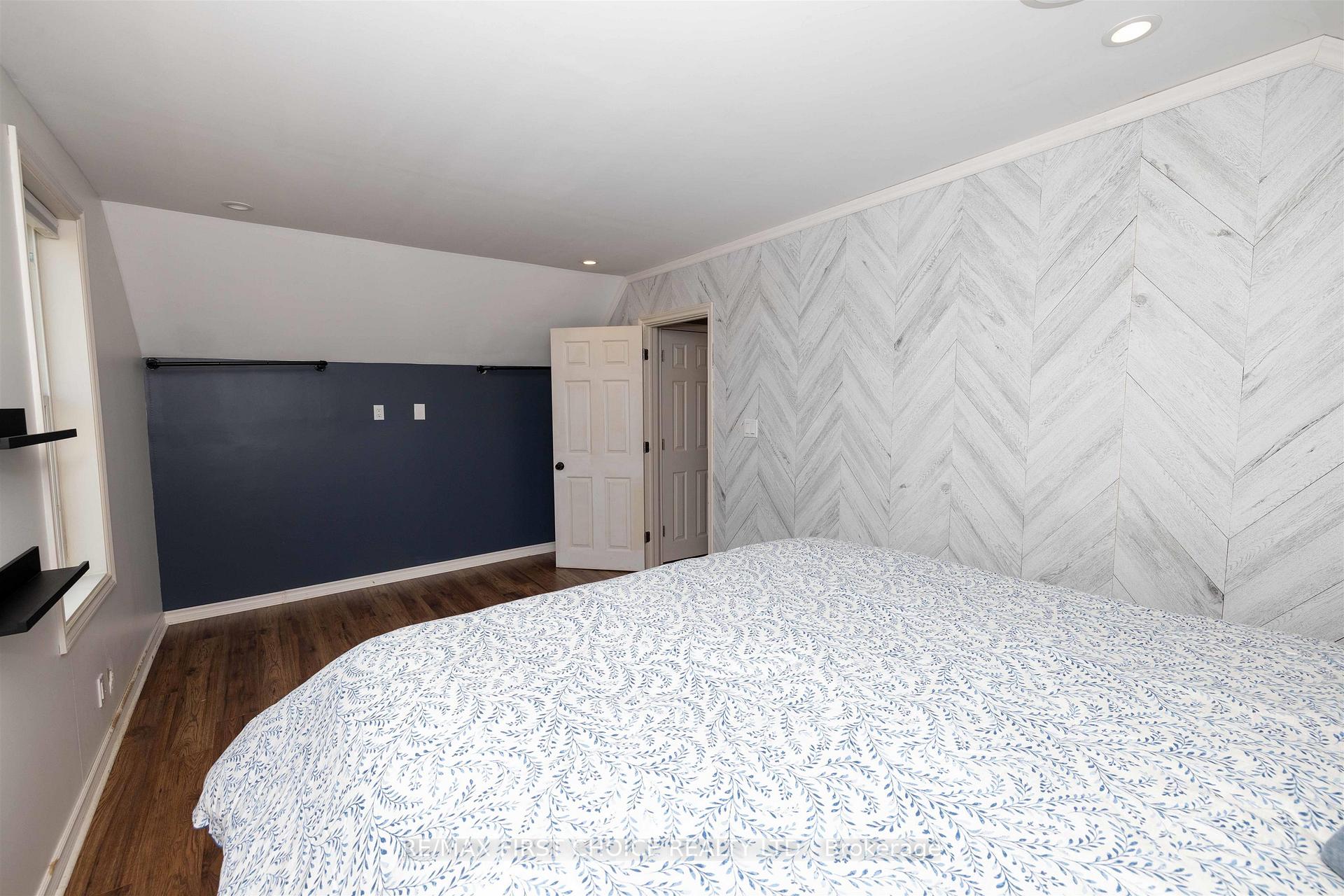 Photo 22 of 513 Christina Street E, Thunder Bay, Westfort — HOMEH