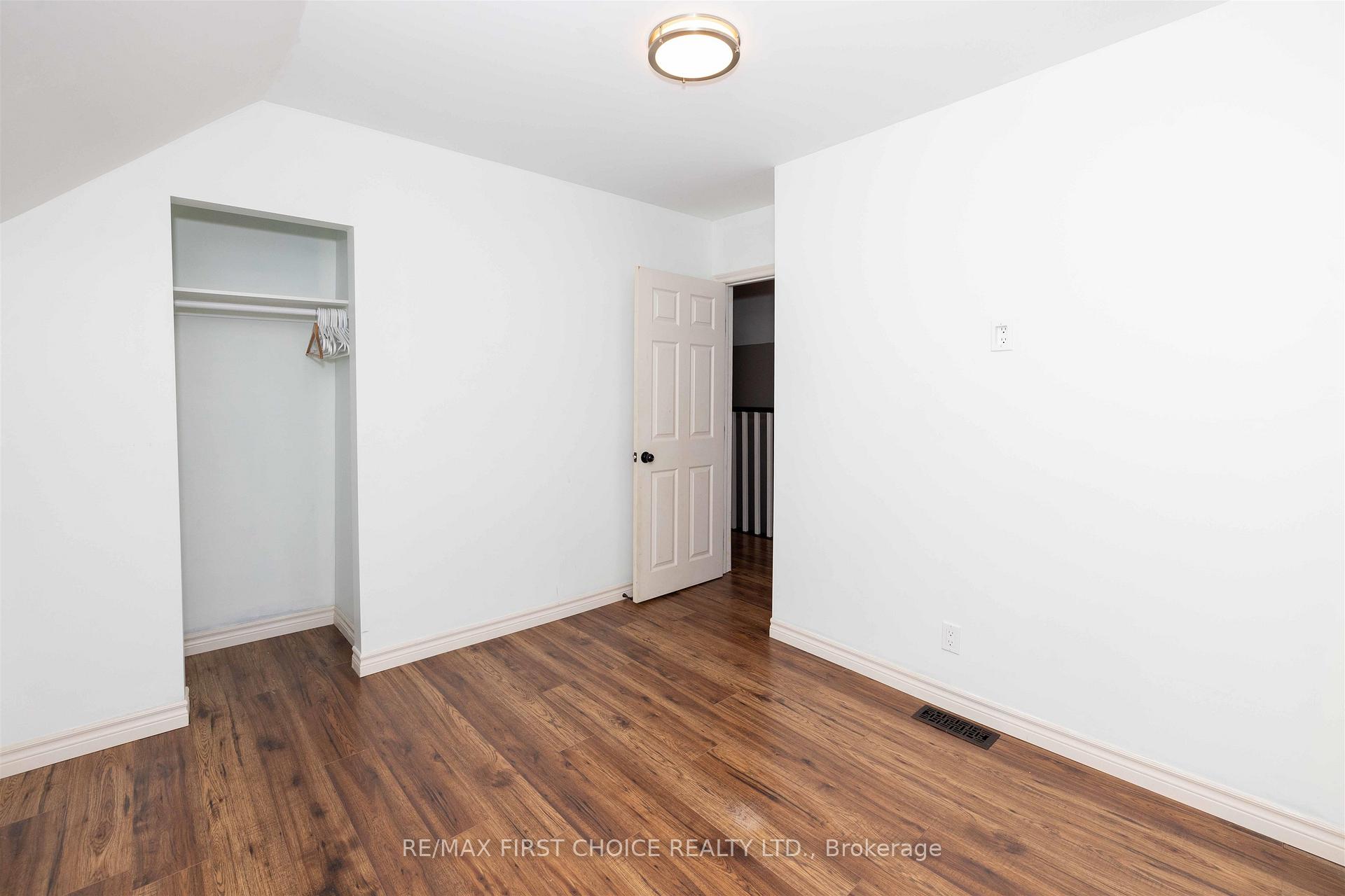 Photo 26 of 513 Christina Street E, Thunder Bay, Westfort — HOMEH