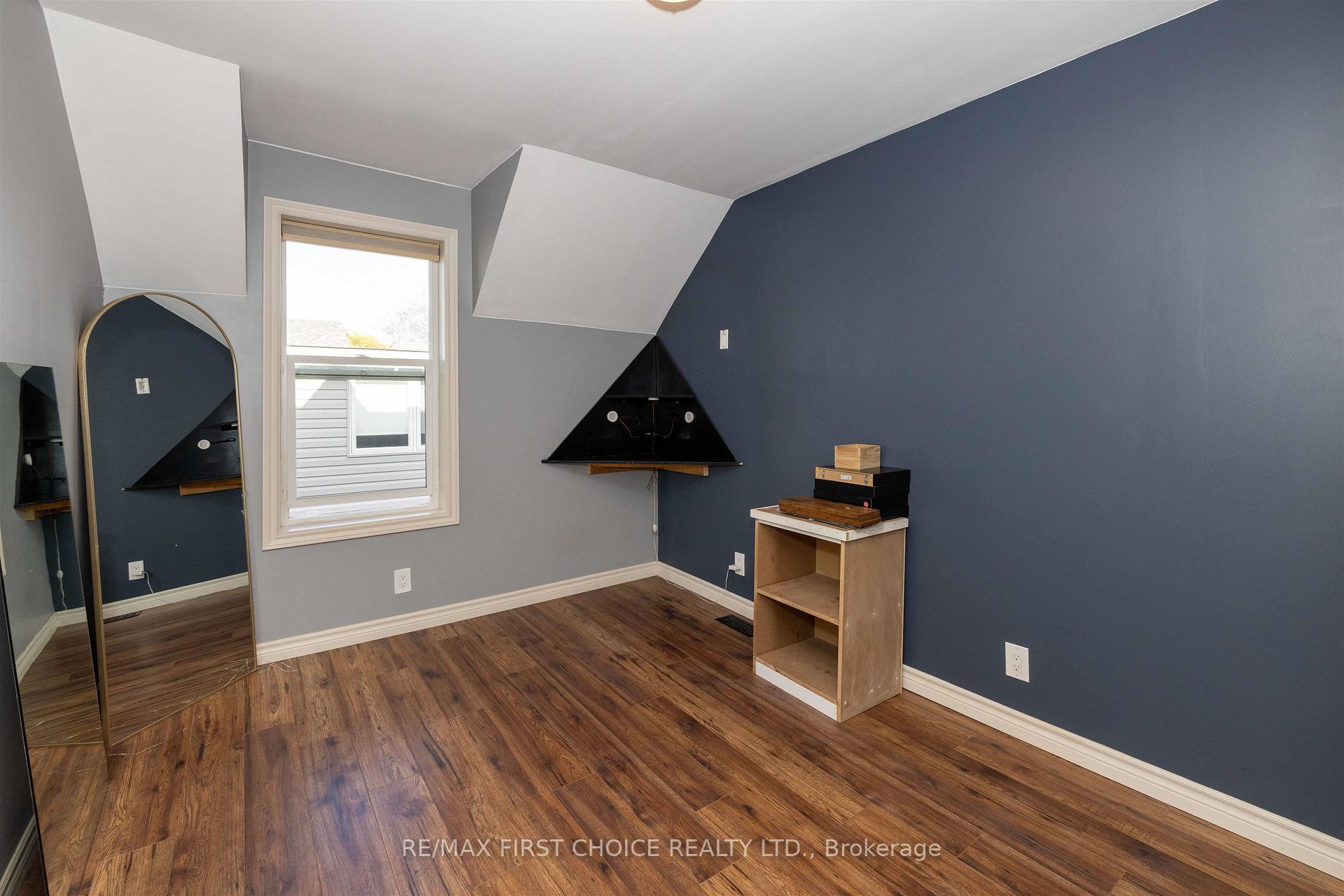 Photo 27 of 513 Christina Street E, Thunder Bay, Westfort — HOMEH
