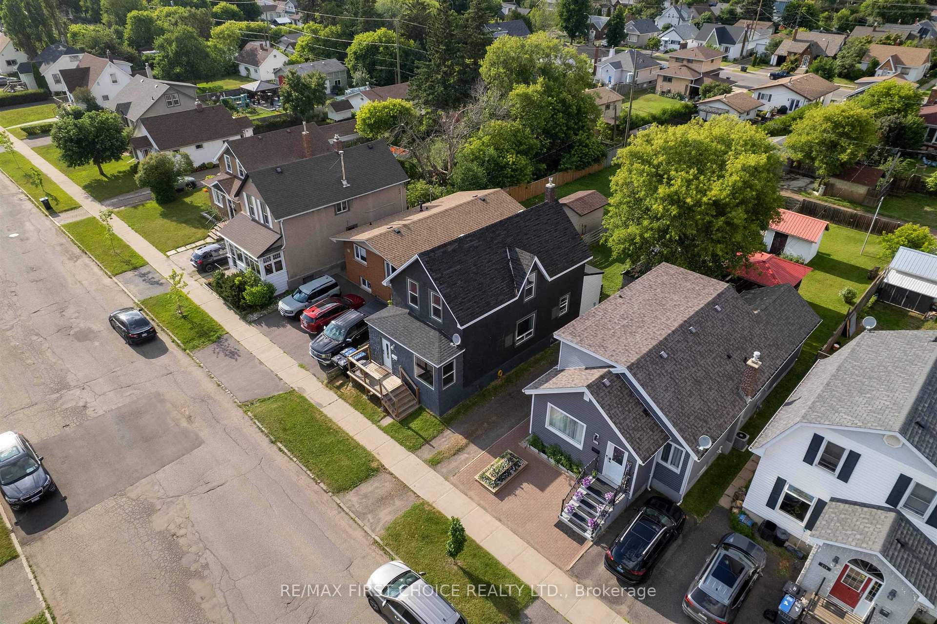 Photo 35 of 513 Christina Street E, Thunder Bay, Westfort — HOMEH