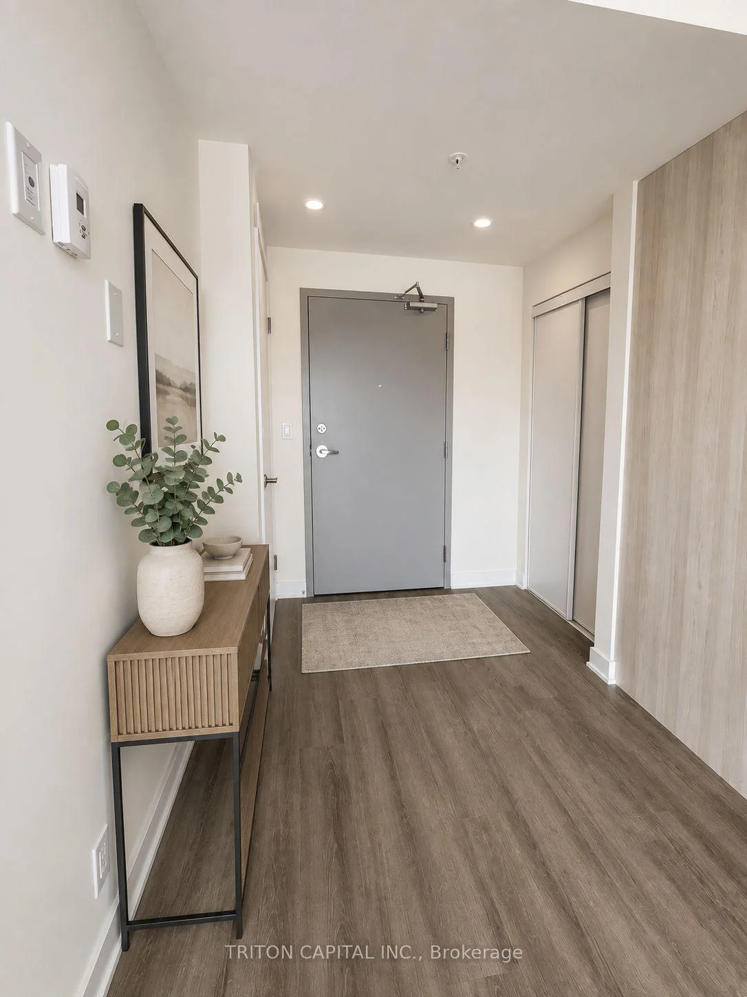 Photo 3 of Unit 235, 350 Prince Charles Drive, Welland, Broadway — HOMEH