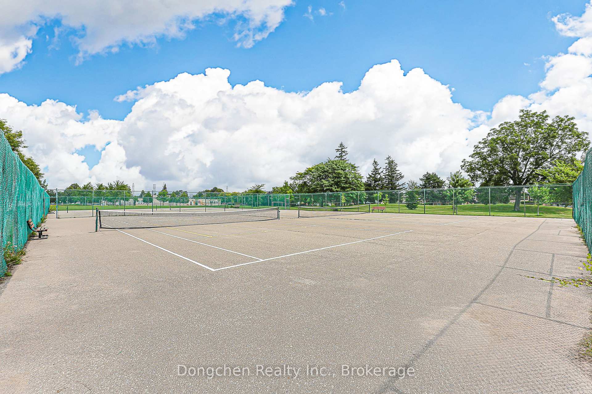 Photo 35 of 87 Shawnee Circuit, North York, Pleasant View — HOMEH