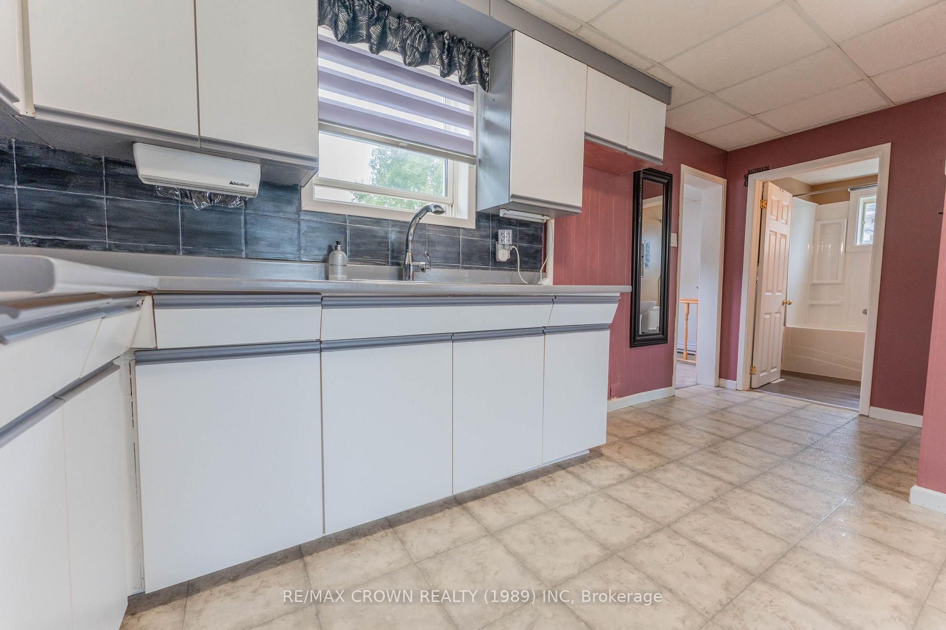 Photo 9 of 17 Marquette Crescent, Kapuskasing — HOMEH