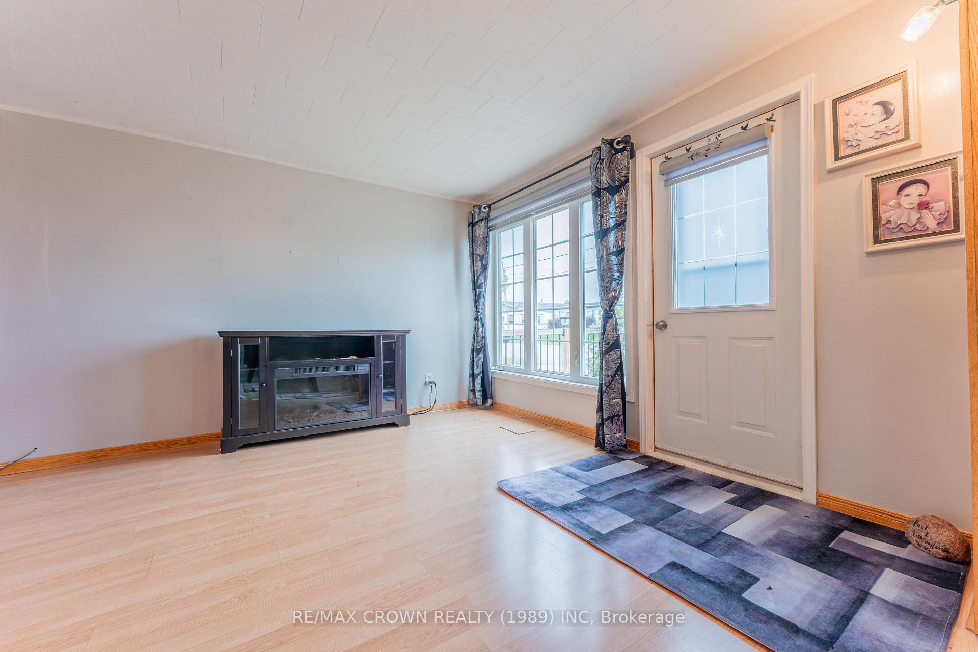 Photo 15 of 17 Marquette Crescent, Kapuskasing — HOMEH