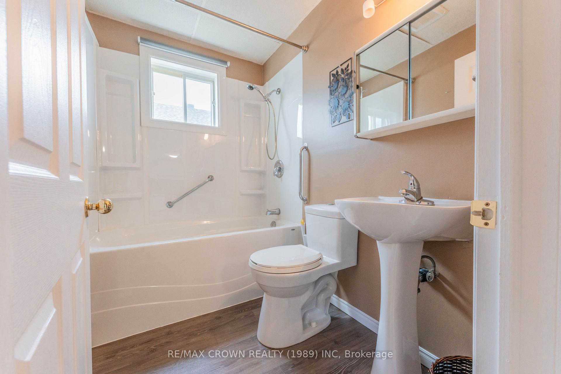 Photo 19 of 17 Marquette Crescent, Kapuskasing — HOMEH