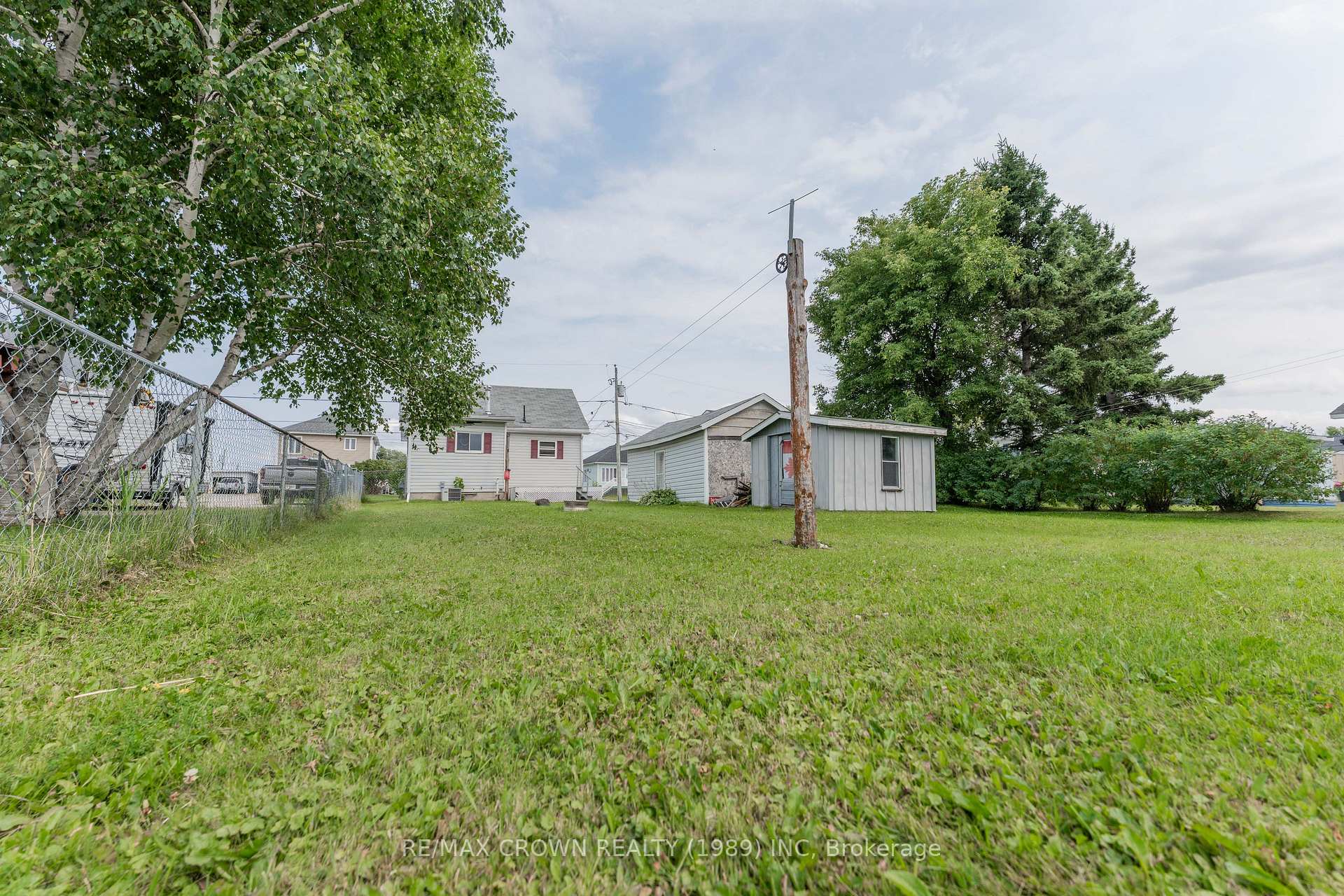 Photo 40 of 17 Marquette Crescent, Kapuskasing — HOMEH
