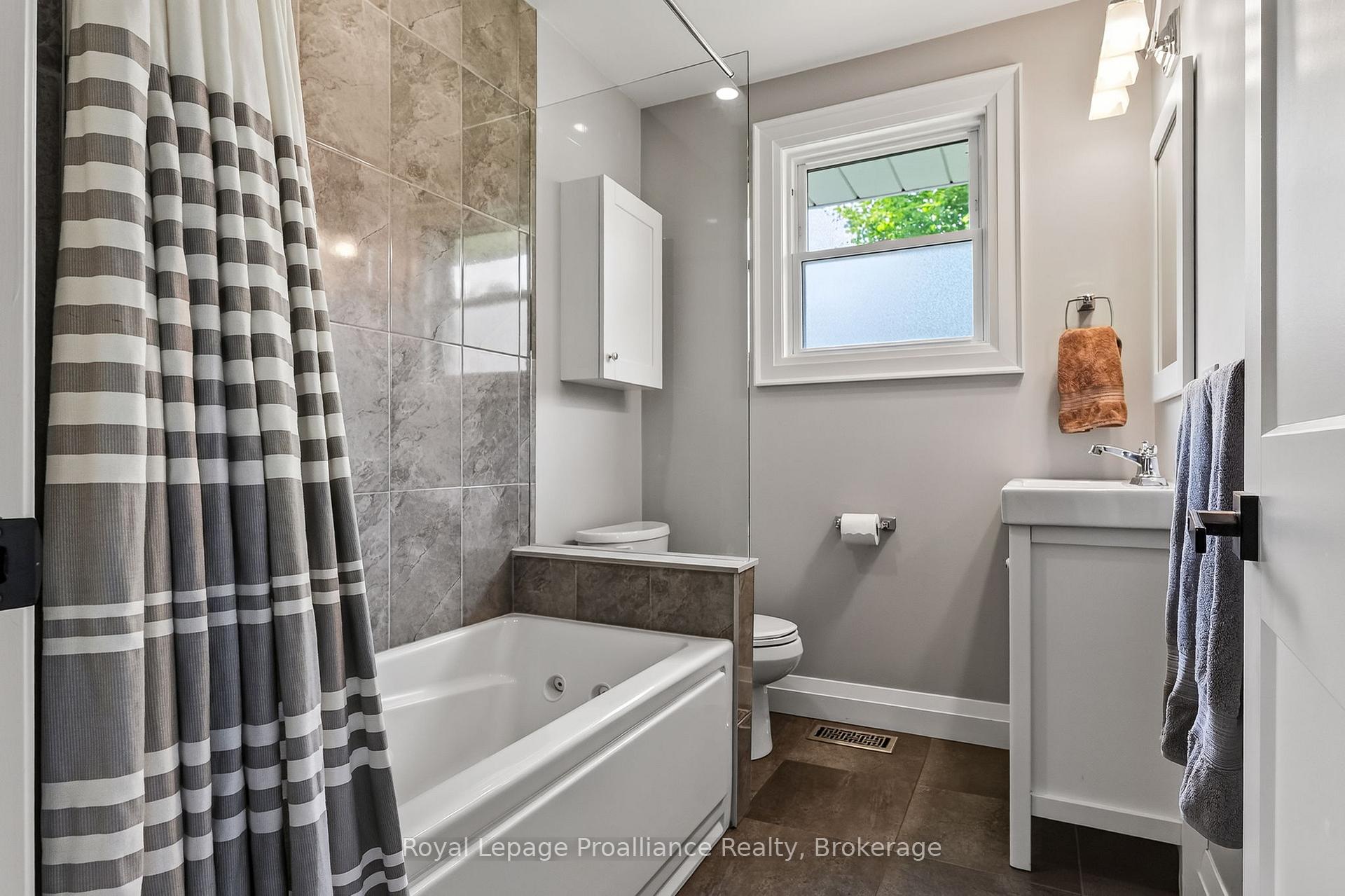 Photo 19 of 2991 Harwood Road, Hamilton Township, Baltimore — HOMEH