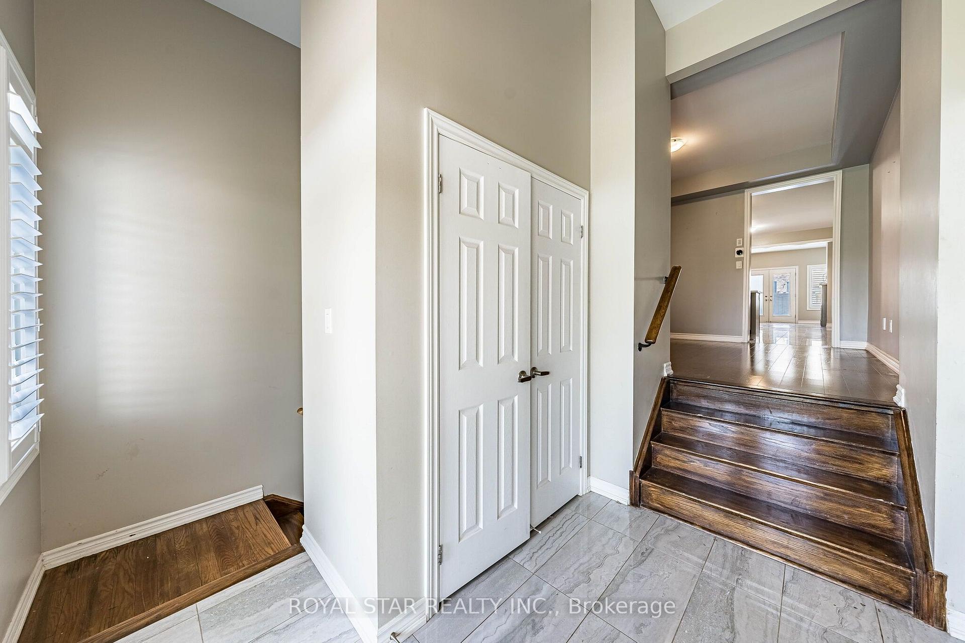 Photo 8 of 249 Fleetwood Drive, Oshawa, Eastdale — HOMEH