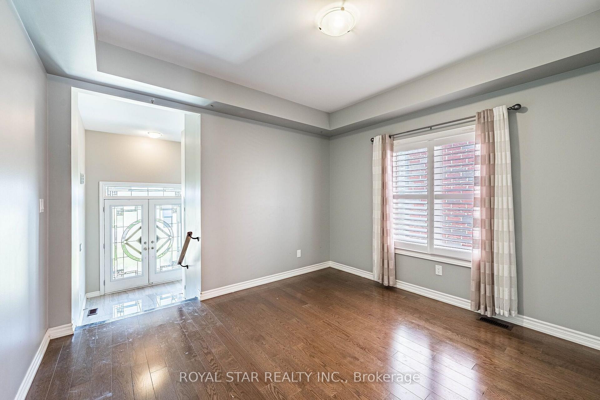 Photo 10 of 249 Fleetwood Drive, Oshawa, Eastdale — HOMEH