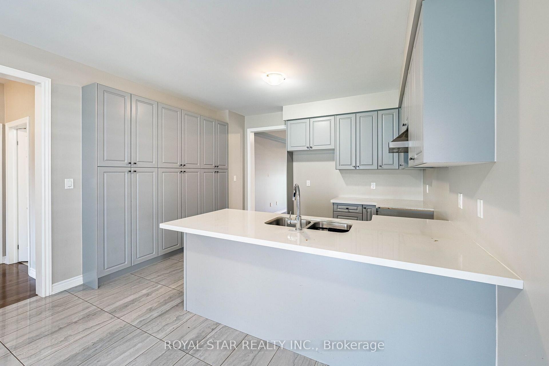 Photo 17 of 249 Fleetwood Drive, Oshawa, Eastdale — HOMEH