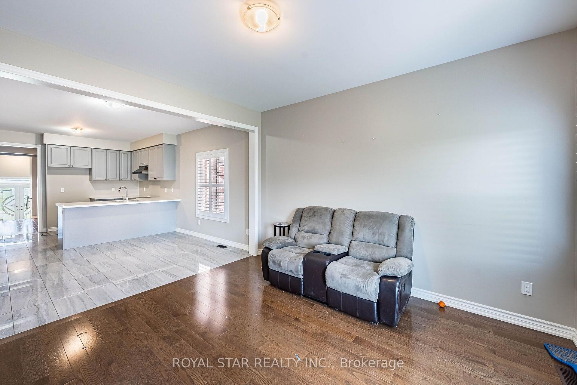 Photo 25 of 249 Fleetwood Drive, Oshawa, Eastdale — HOMEH