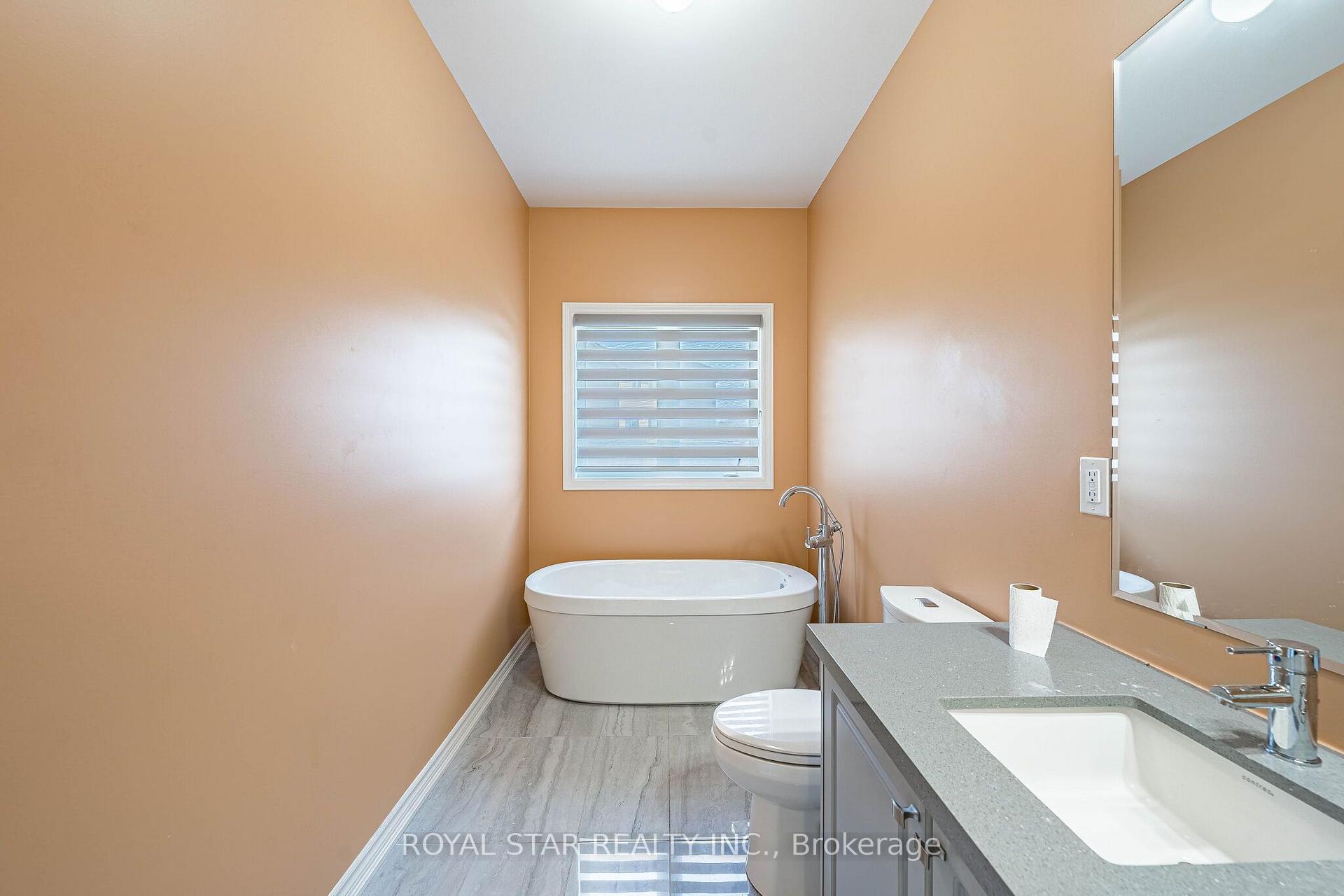 Photo 32 of 249 Fleetwood Drive, Oshawa, Eastdale — HOMEH