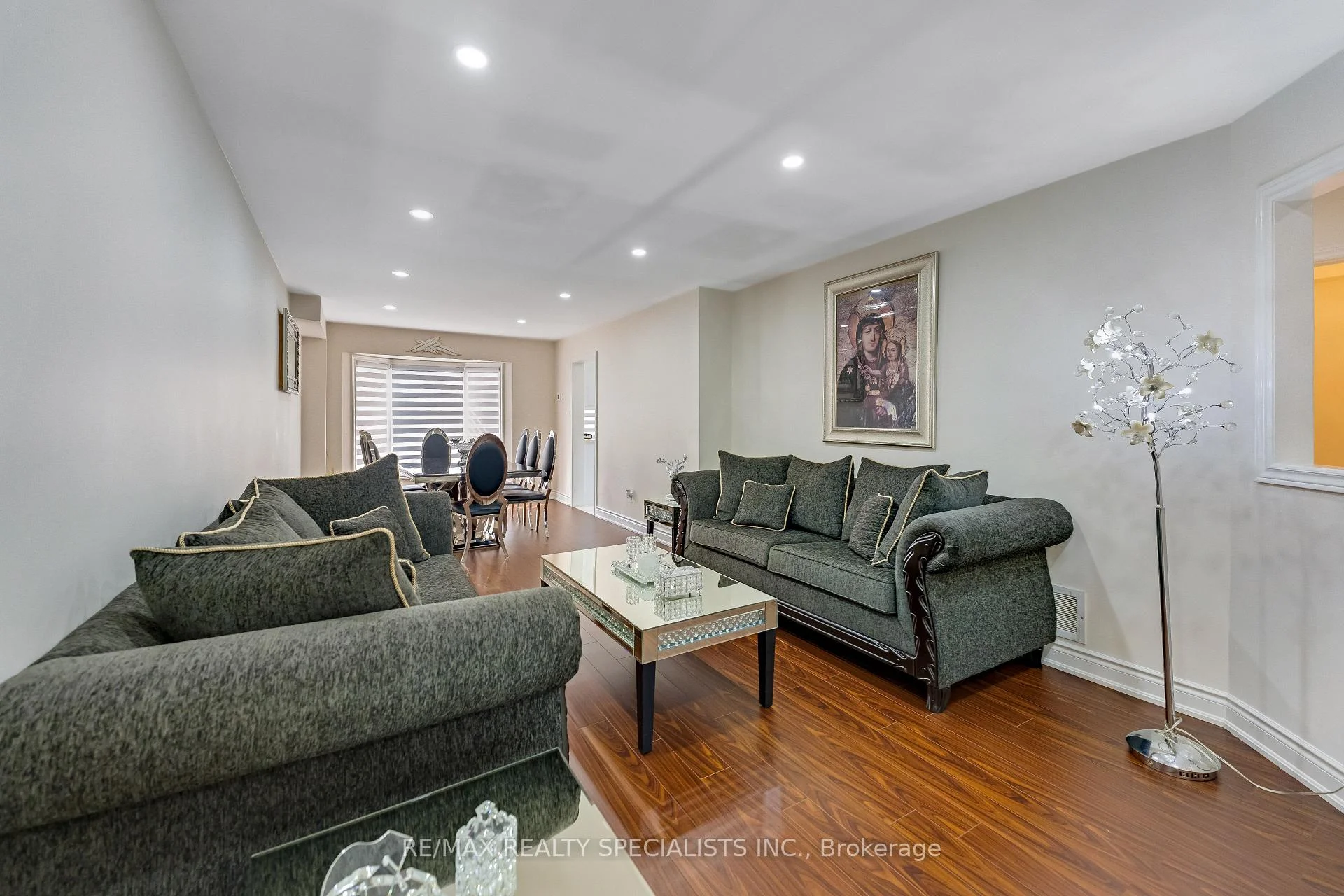 Photo 6 of 63 Blue Spruce Street, Brampton, Sandringham-Wellington — HOMEH