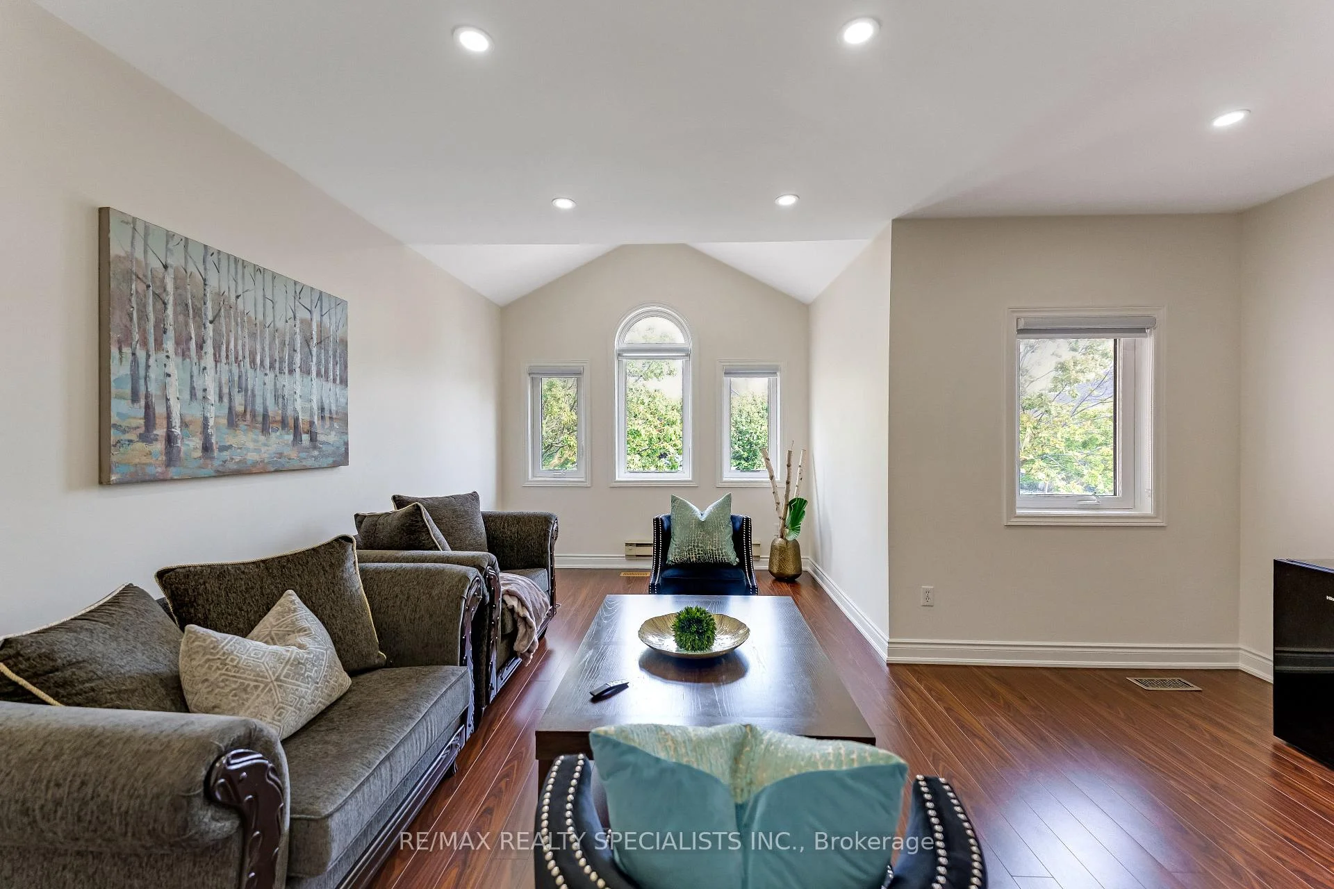 Photo 15 of 63 Blue Spruce Street, Brampton, Sandringham-Wellington — HOMEH