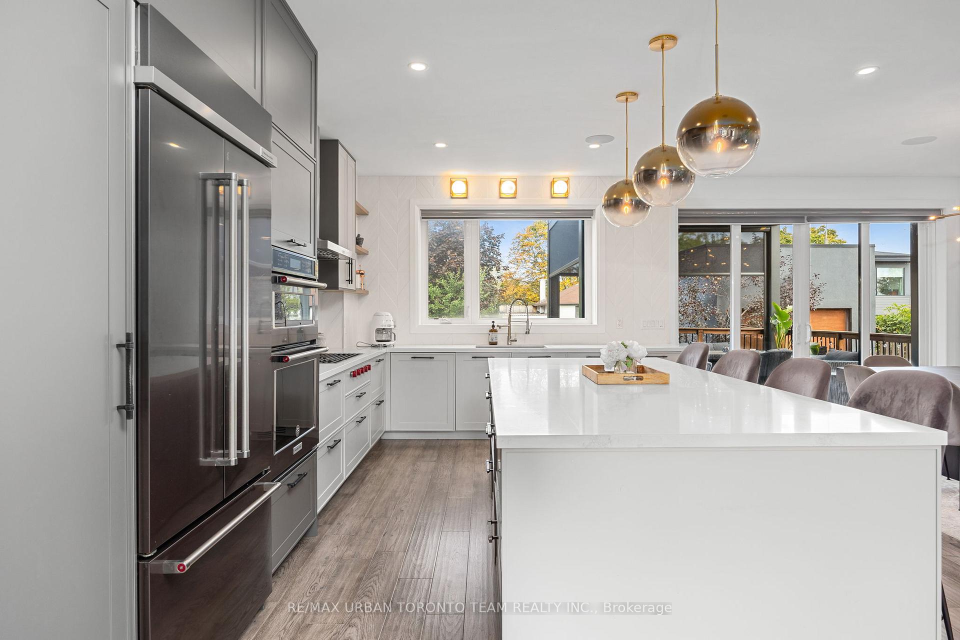 Photo 4 of 58 Manitoba Street, Etobicoke, Mimico — HOMEH