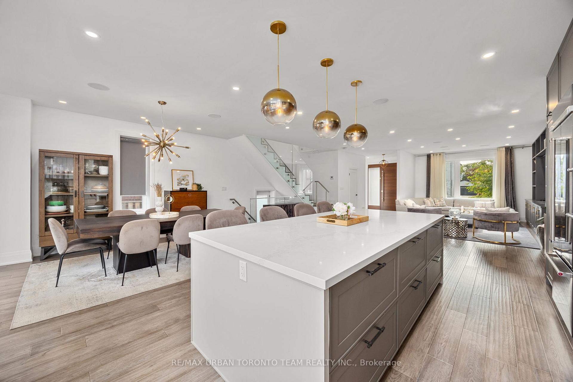 Photo 7 of 58 Manitoba Street, Etobicoke, Mimico — HOMEH