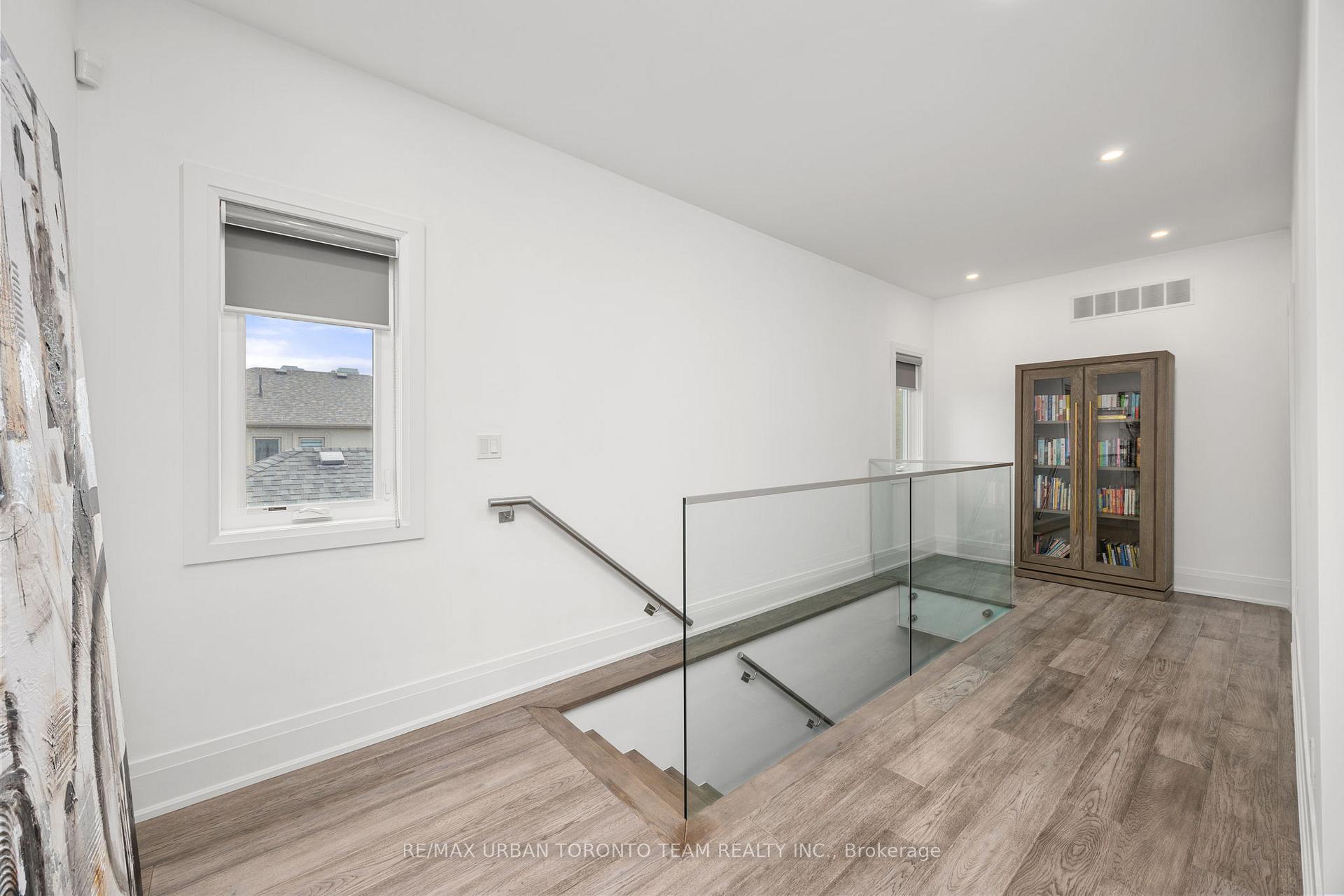 Photo 13 of 58 Manitoba Street, Etobicoke, Mimico — HOMEH