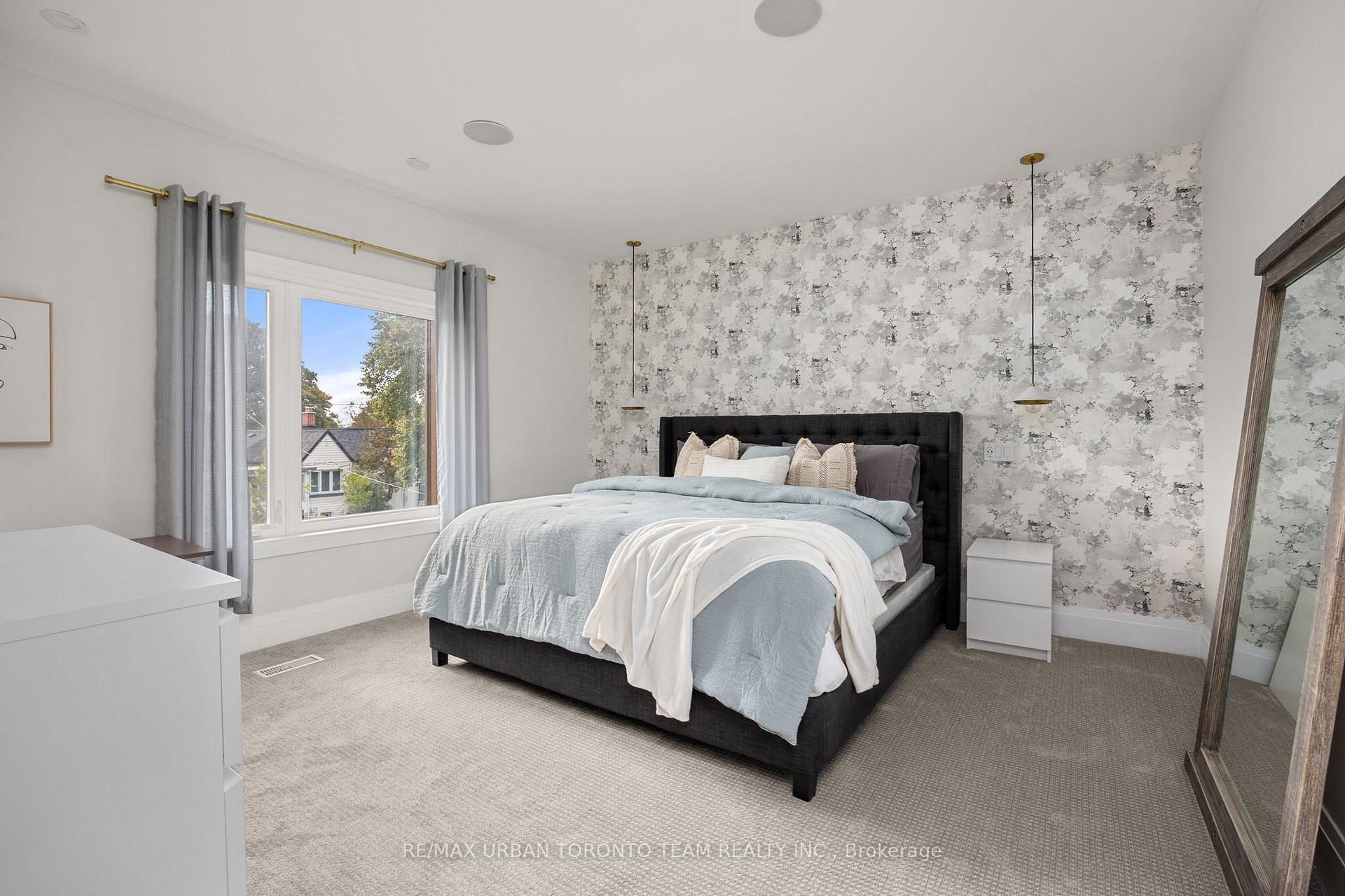 Photo 14 of 58 Manitoba Street, Etobicoke, Mimico — HOMEH