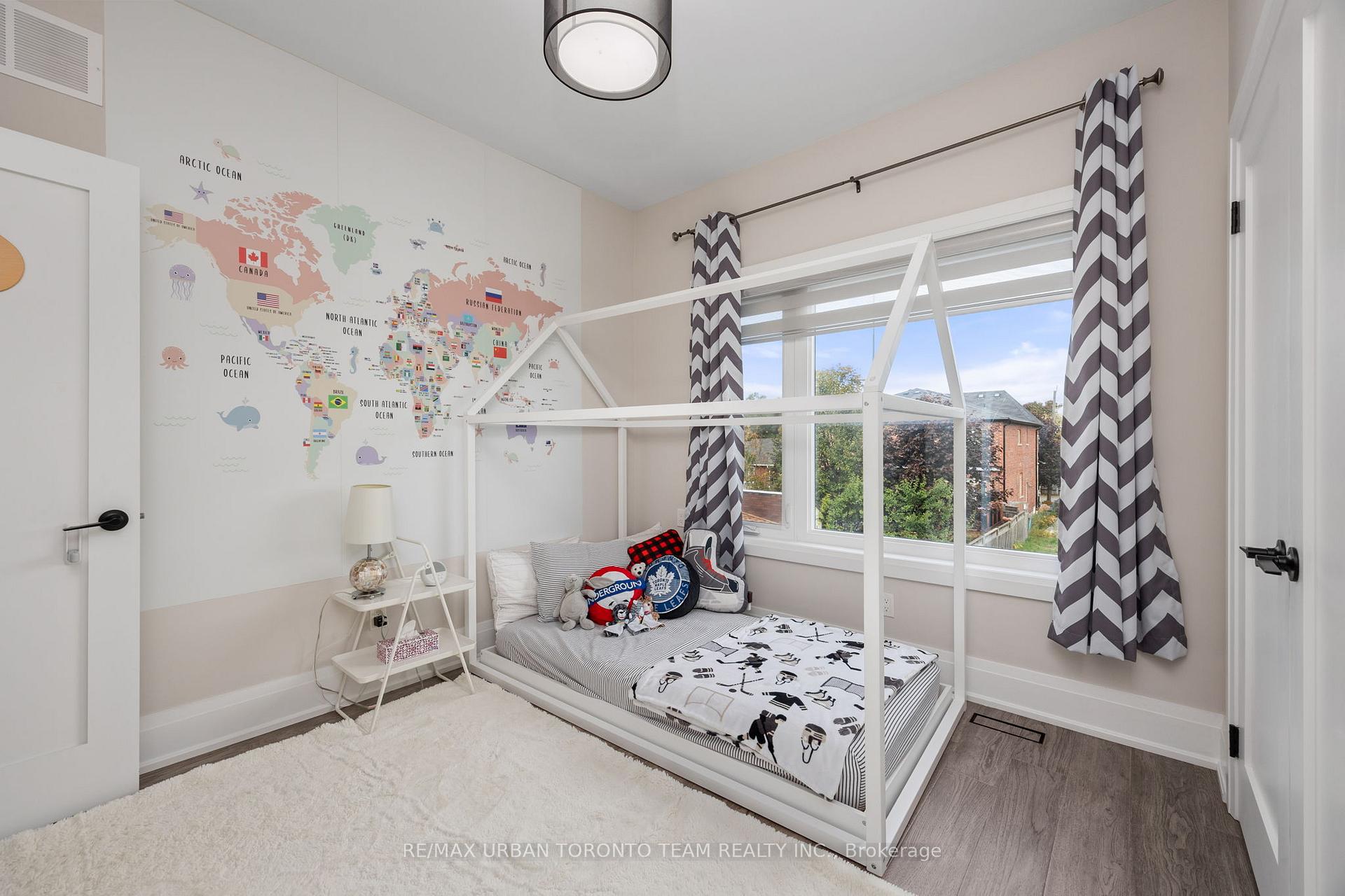 Photo 19 of 58 Manitoba Street, Etobicoke, Mimico — HOMEH