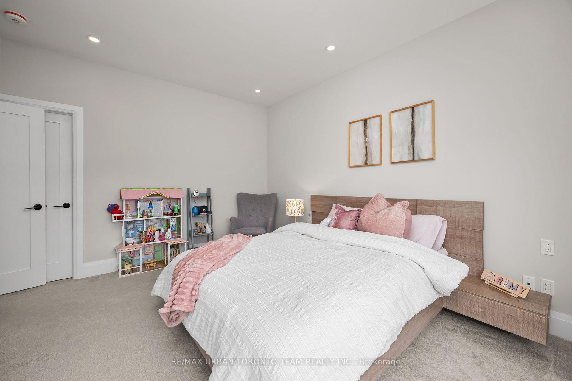 Photo 21 of 58 Manitoba Street, Etobicoke, Mimico — HOMEH