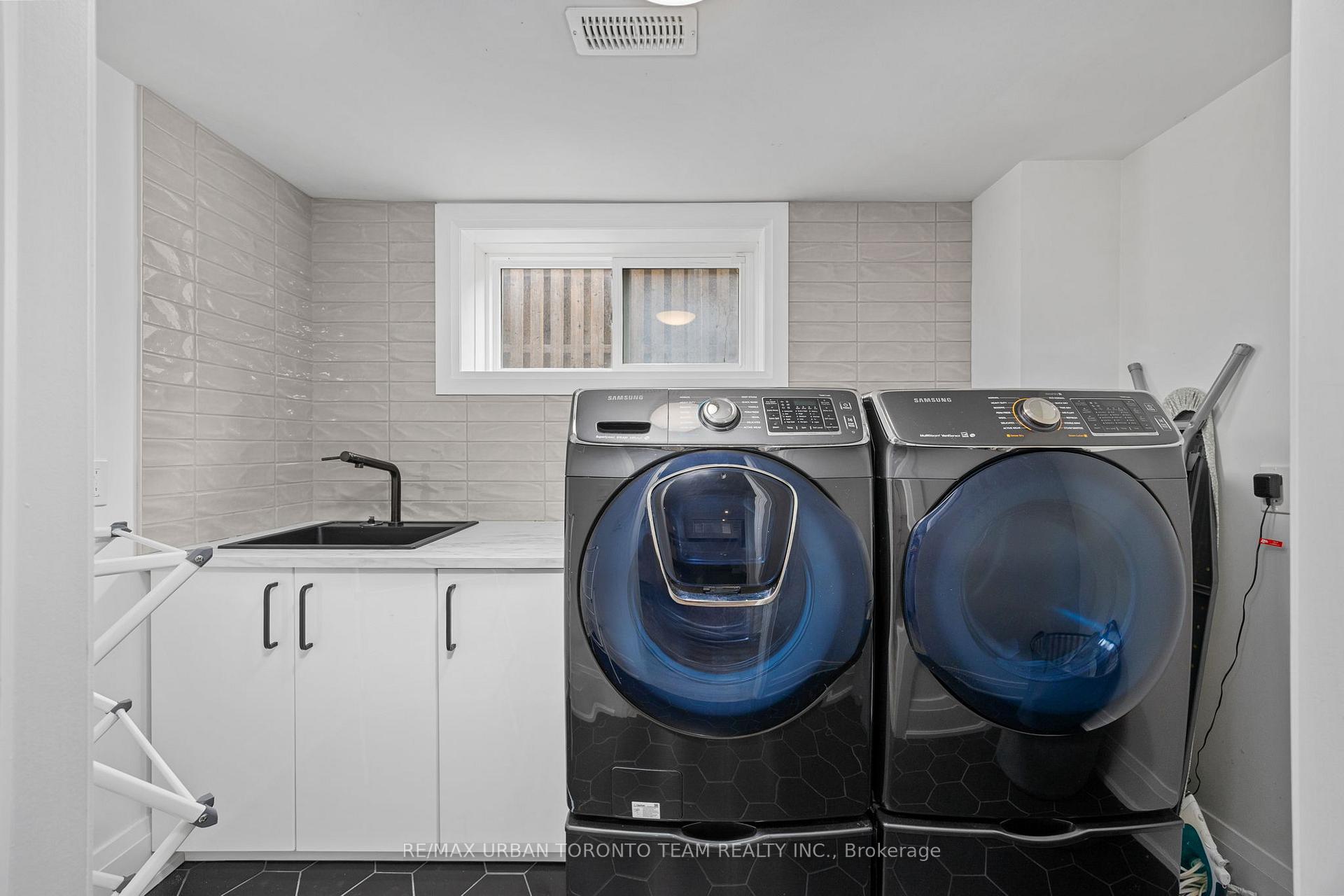 Photo 27 of 58 Manitoba Street, Etobicoke, Mimico — HOMEH