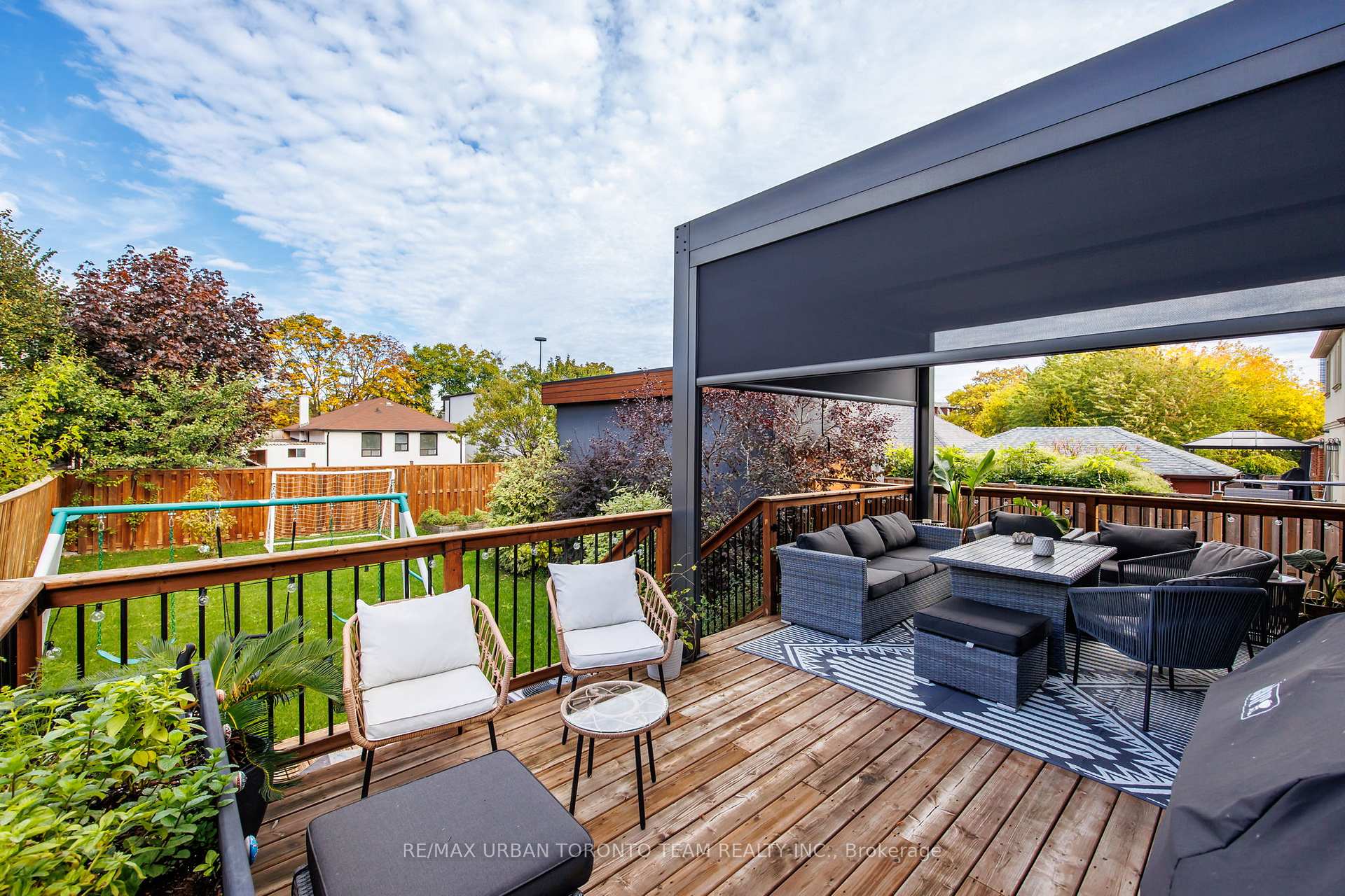 Photo 31 of 58 Manitoba Street, Etobicoke, Mimico — HOMEH