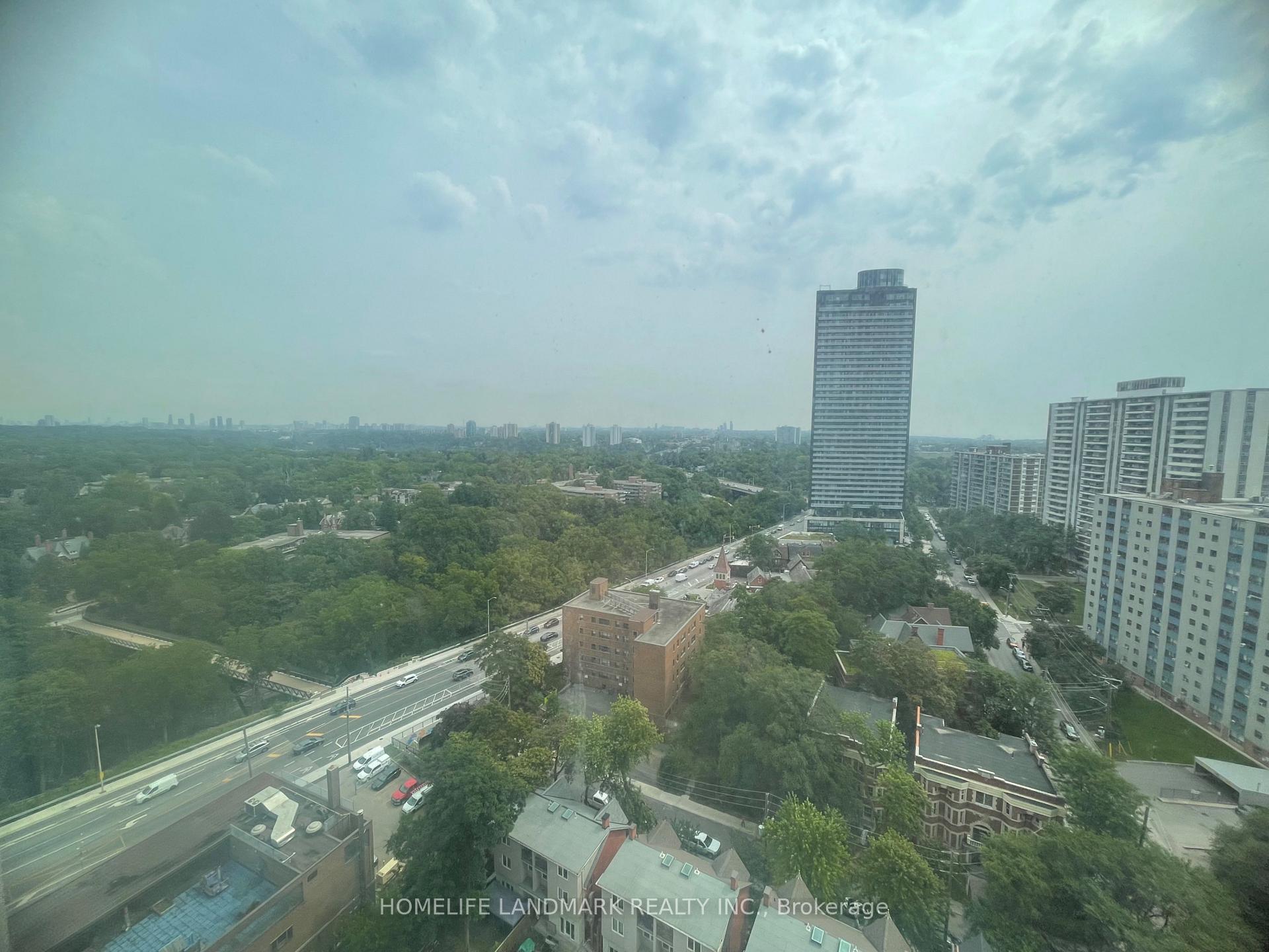 Photo 4 of Unit 2008, 609 Sherbourne Street, Toronto, North St. James Town — HOMEH