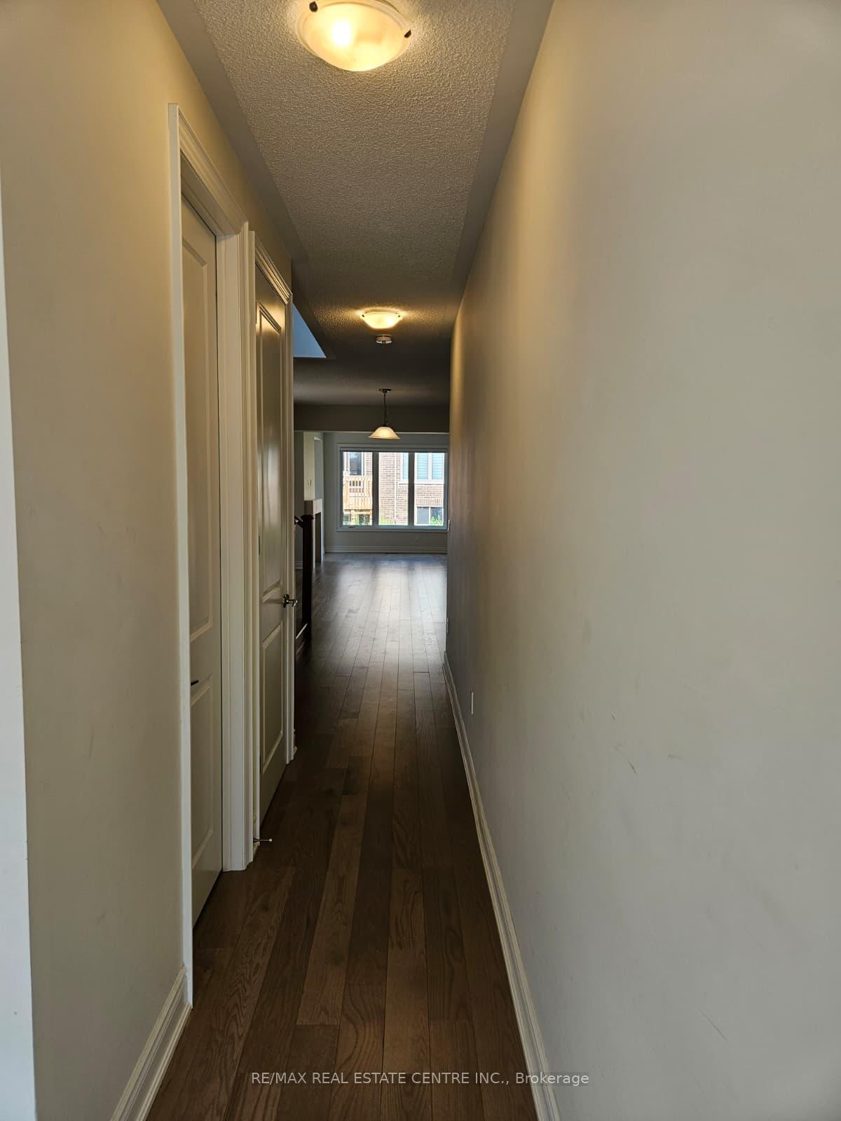 Photo 5 of 18 Gladmary Drive, Brampton, Bram West — HOMEH