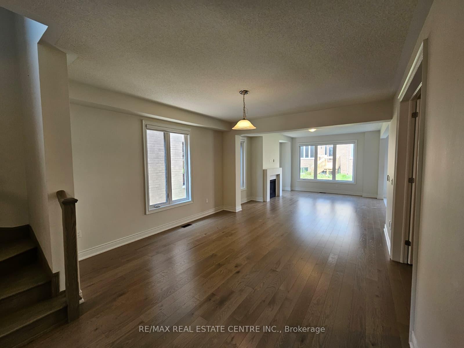 Photo 9 of 18 Gladmary Drive, Brampton, Bram West — HOMEH