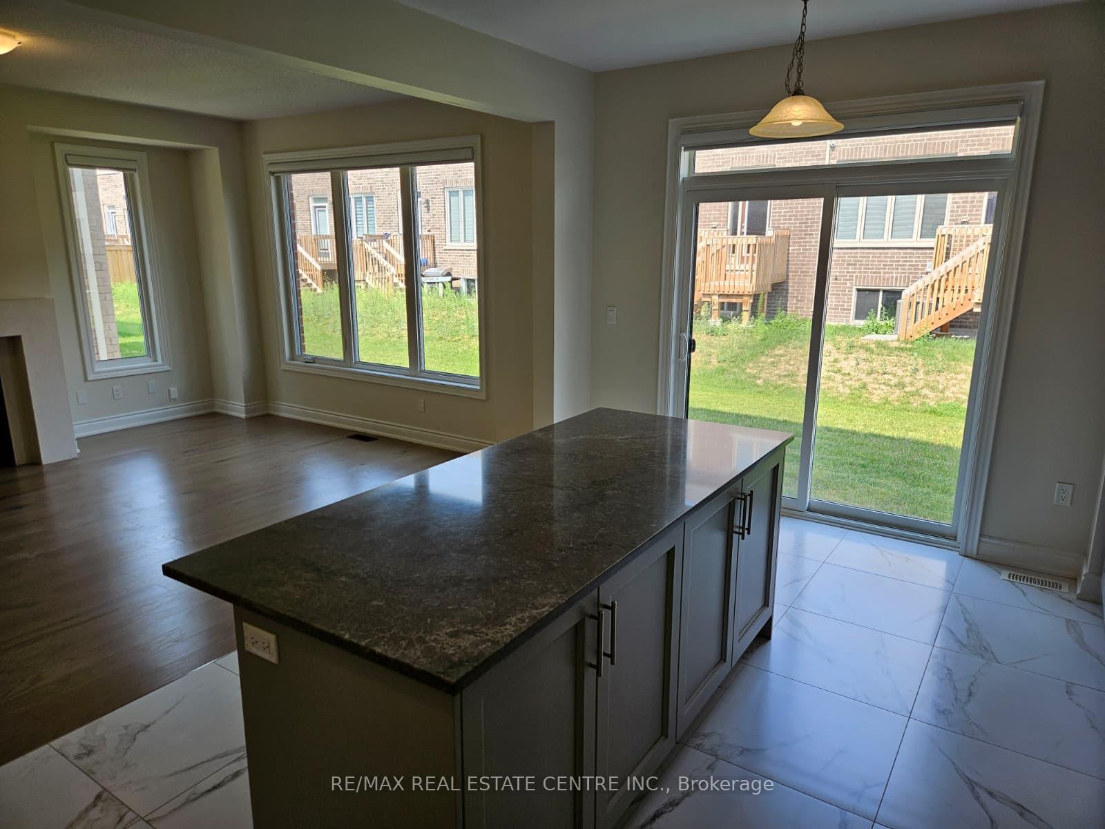 Photo 15 of 18 Gladmary Drive, Brampton, Bram West — HOMEH