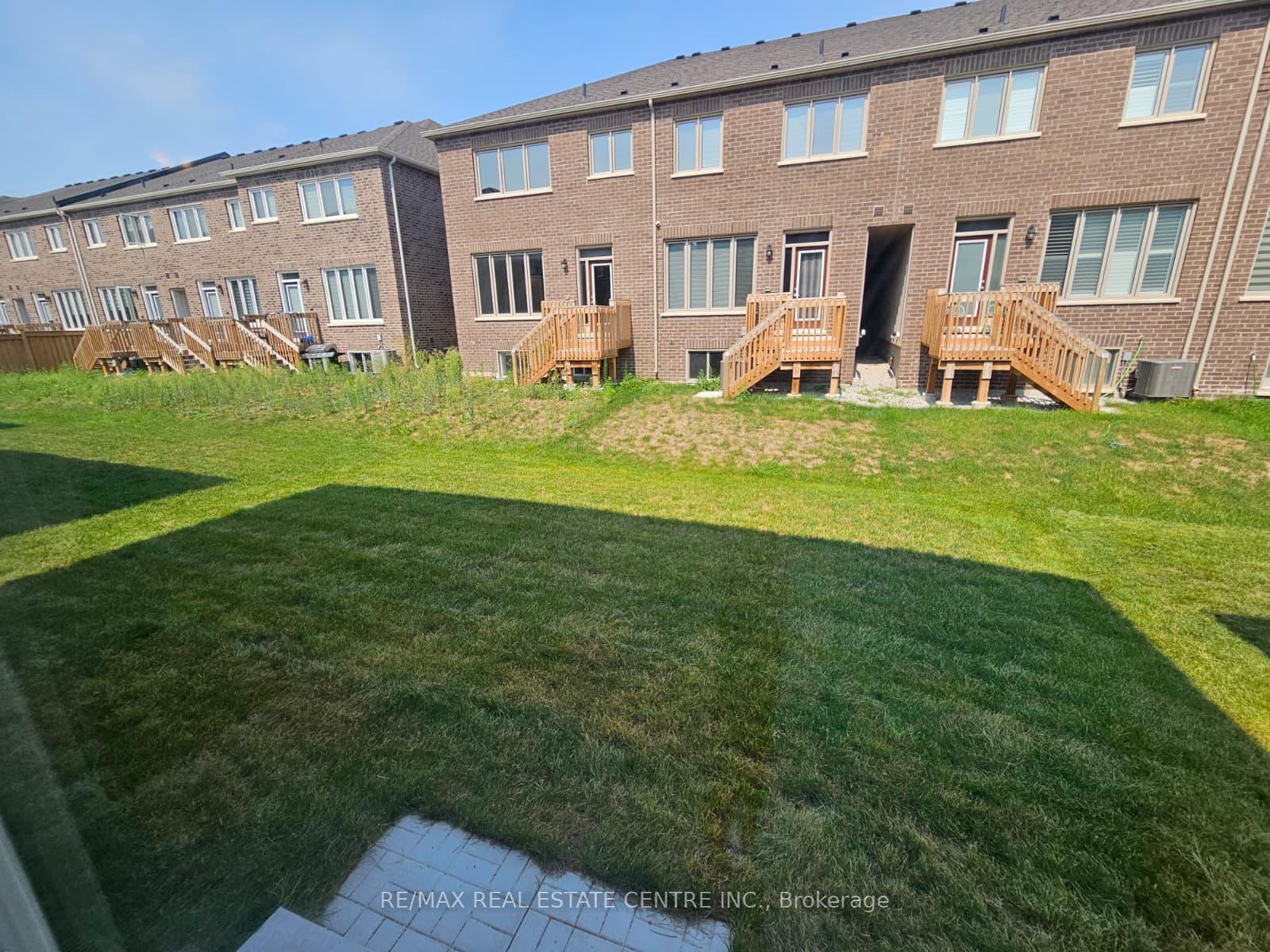 Photo 16 of 18 Gladmary Drive, Brampton, Bram West — HOMEH