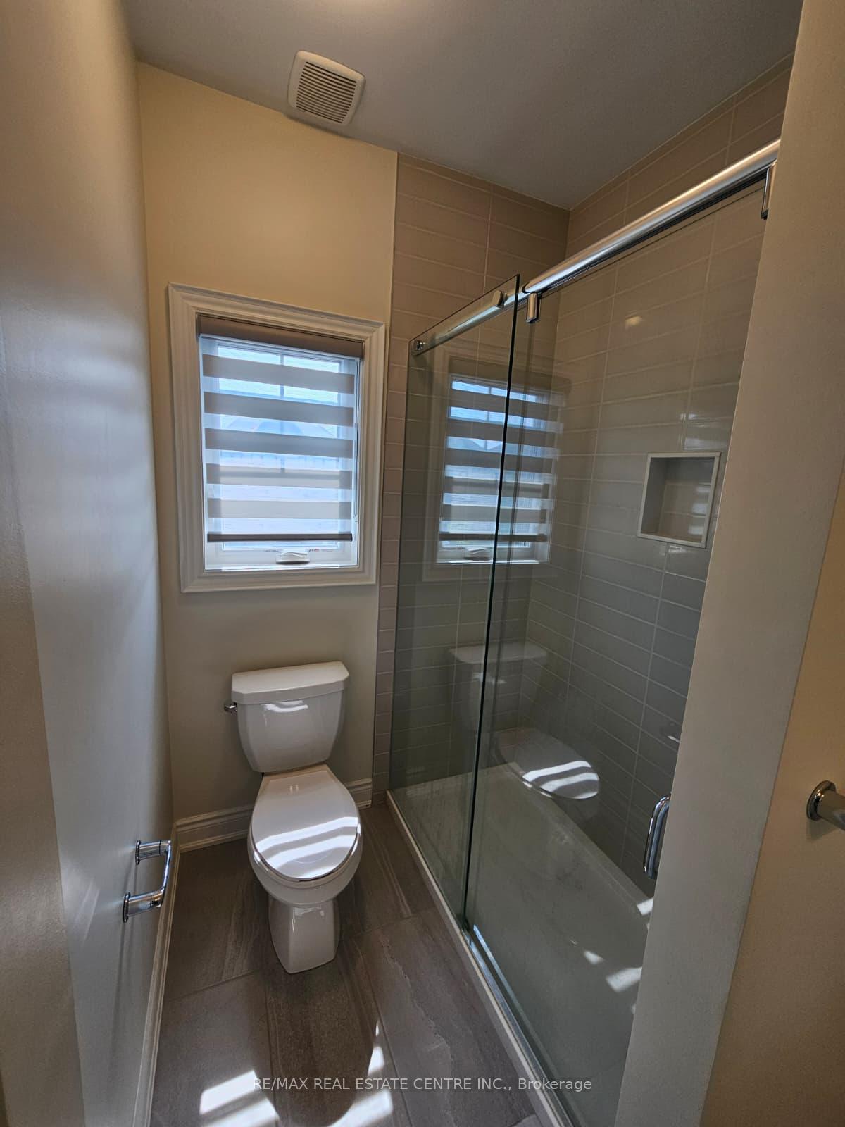 Photo 20 of 18 Gladmary Drive, Brampton, Bram West — HOMEH