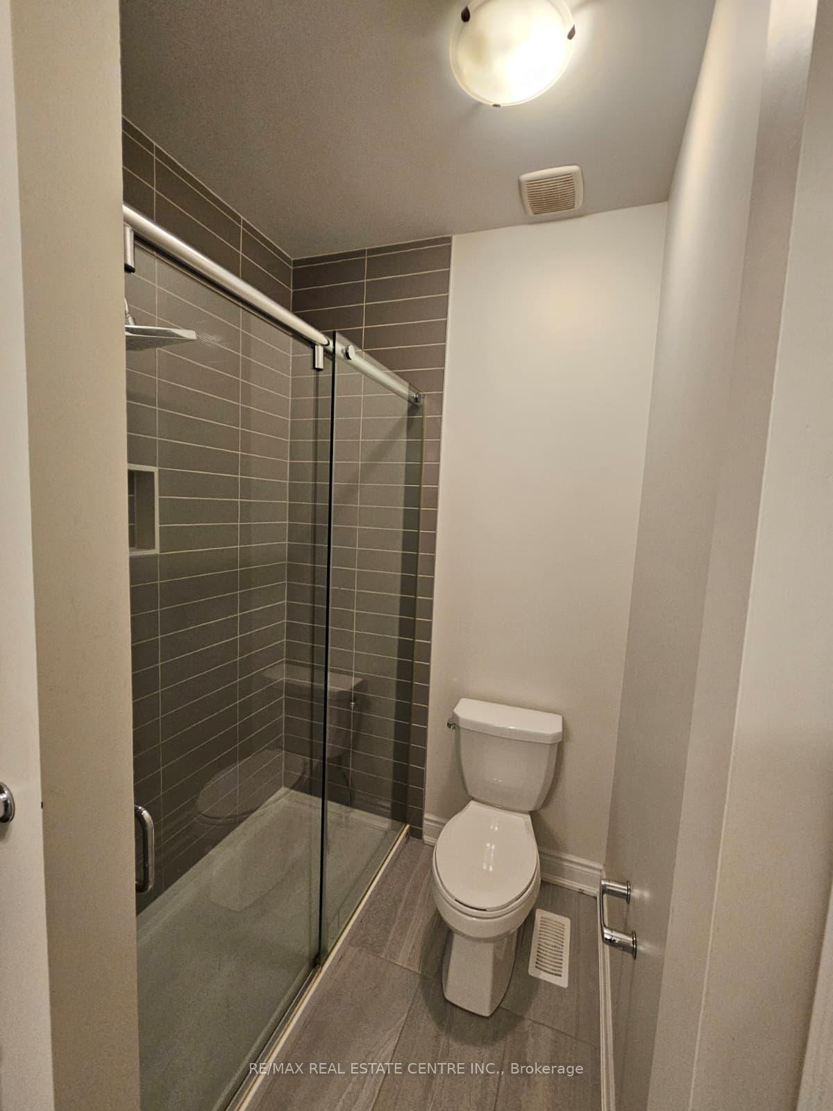 Photo 27 of 18 Gladmary Drive, Brampton, Bram West — HOMEH