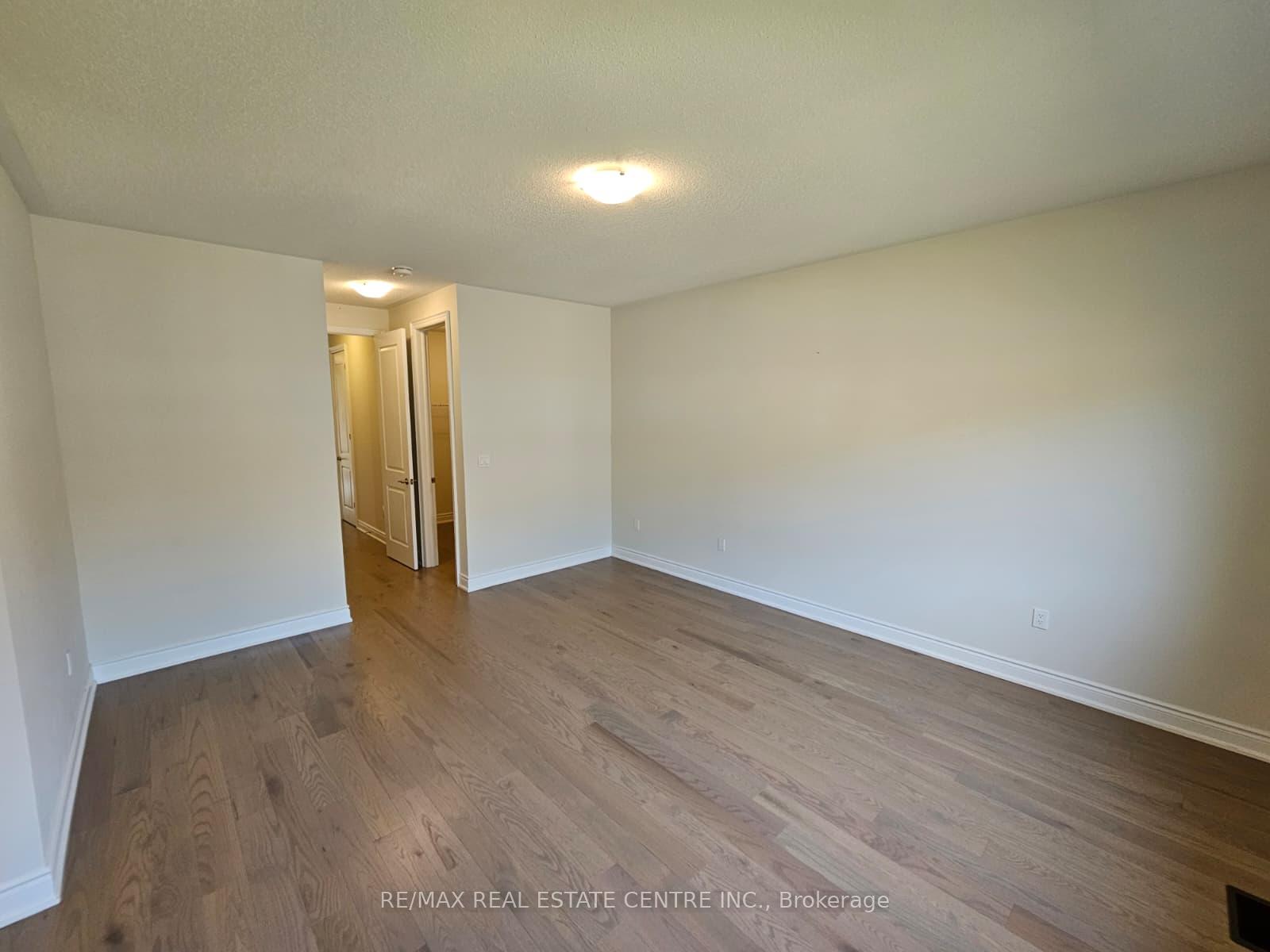 Photo 37 of 18 Gladmary Drive, Brampton, Bram West — HOMEH