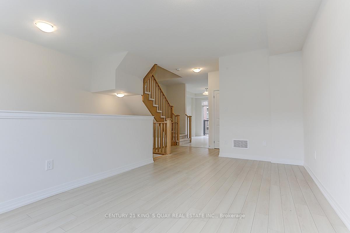 Photo 8 of 37 Sissons Way, Markham, Cedar Grove — HOMEH