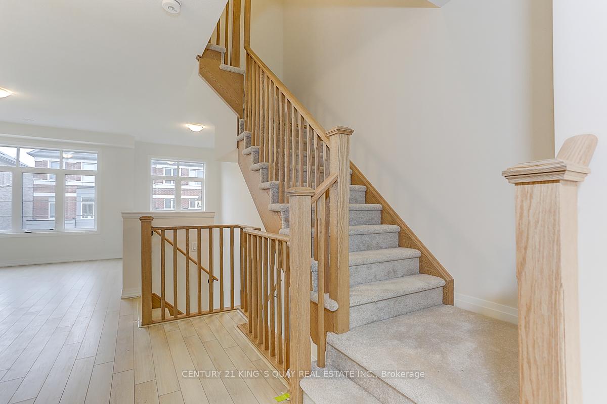 Photo 10 of 37 Sissons Way, Markham, Cedar Grove — HOMEH