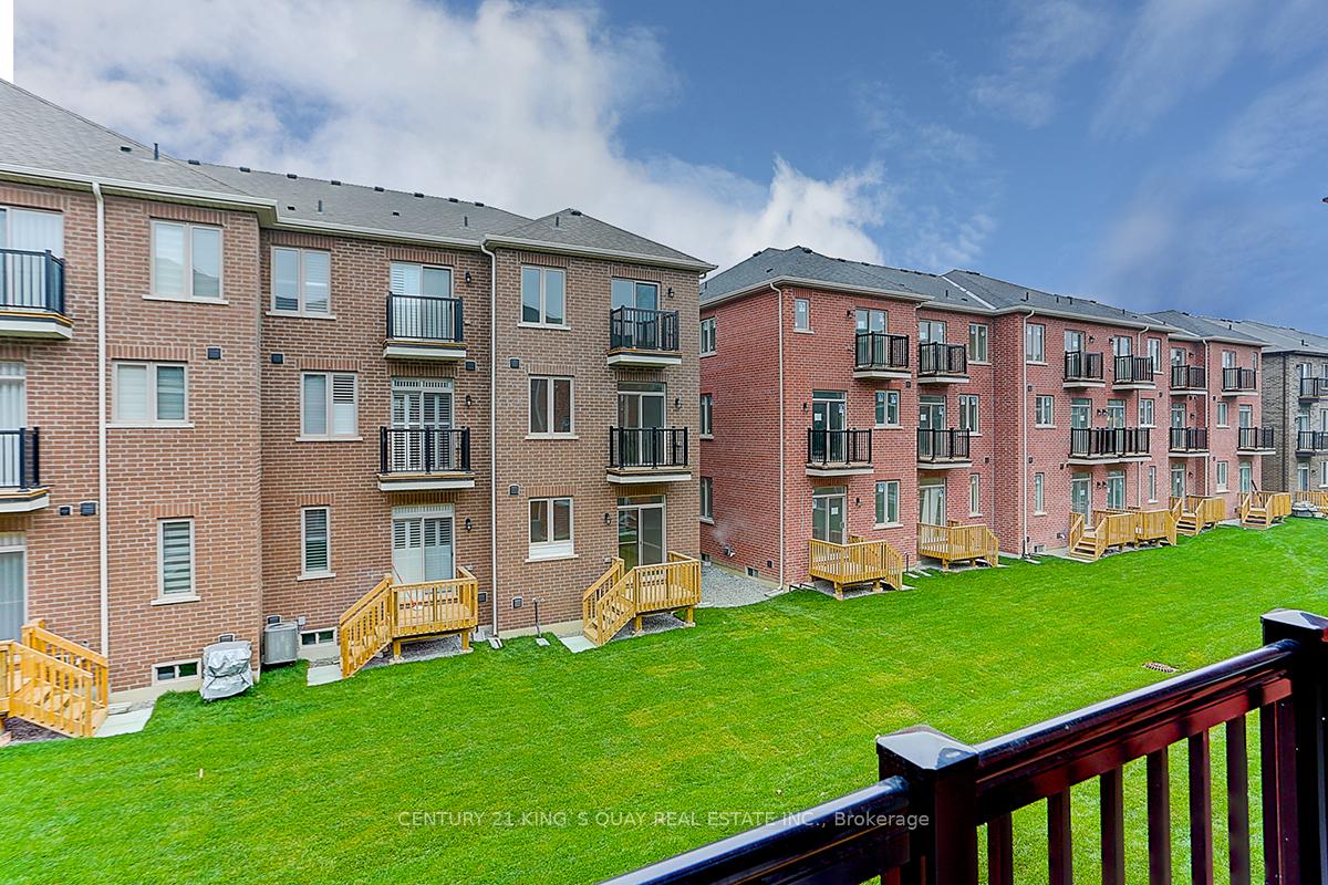 Photo 19 of 37 Sissons Way, Markham, Cedar Grove — HOMEH