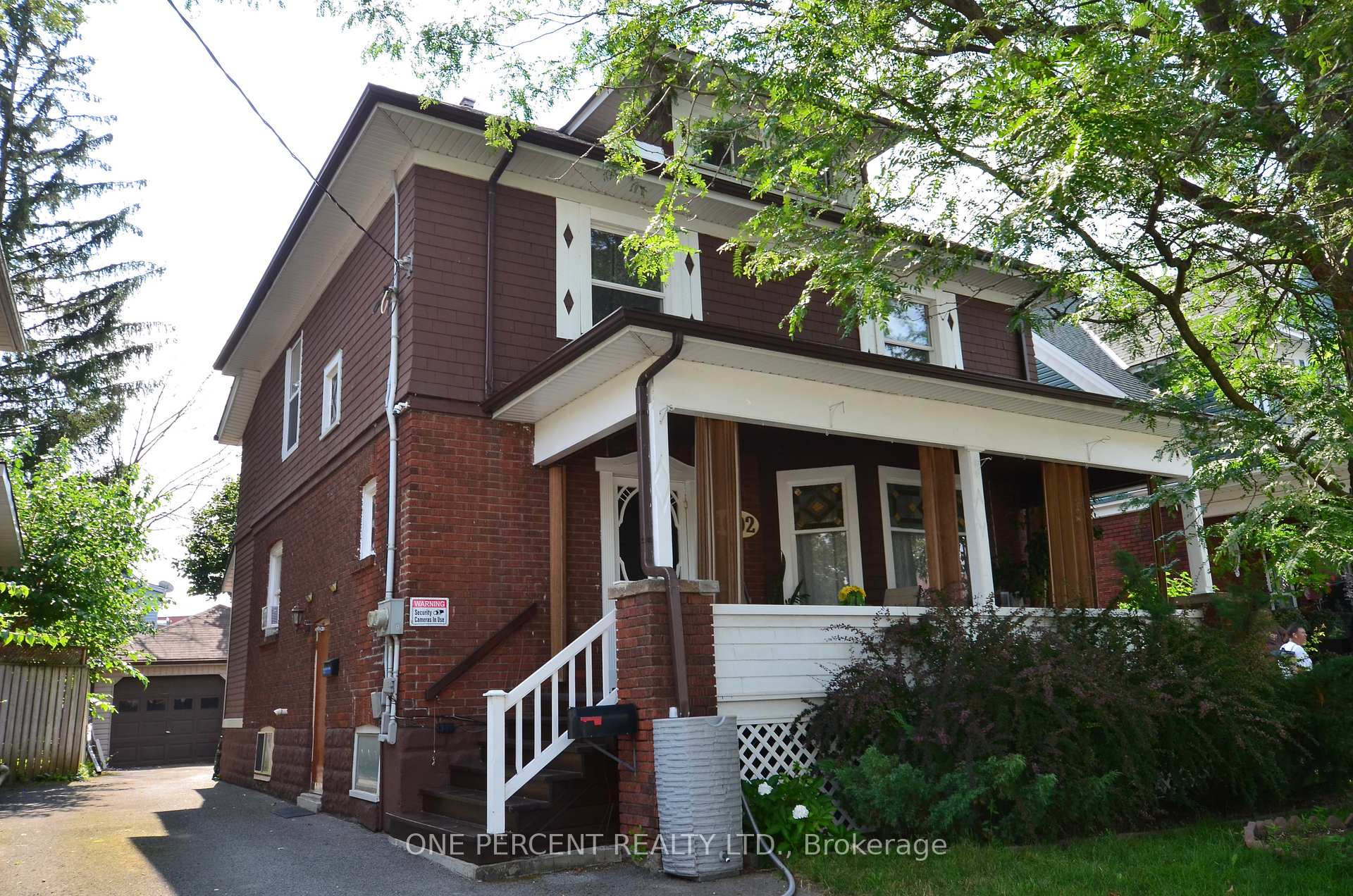 Photo 1 of 4602 Ryerson Crescent, Niagara Falls, Downtown — HOMEH