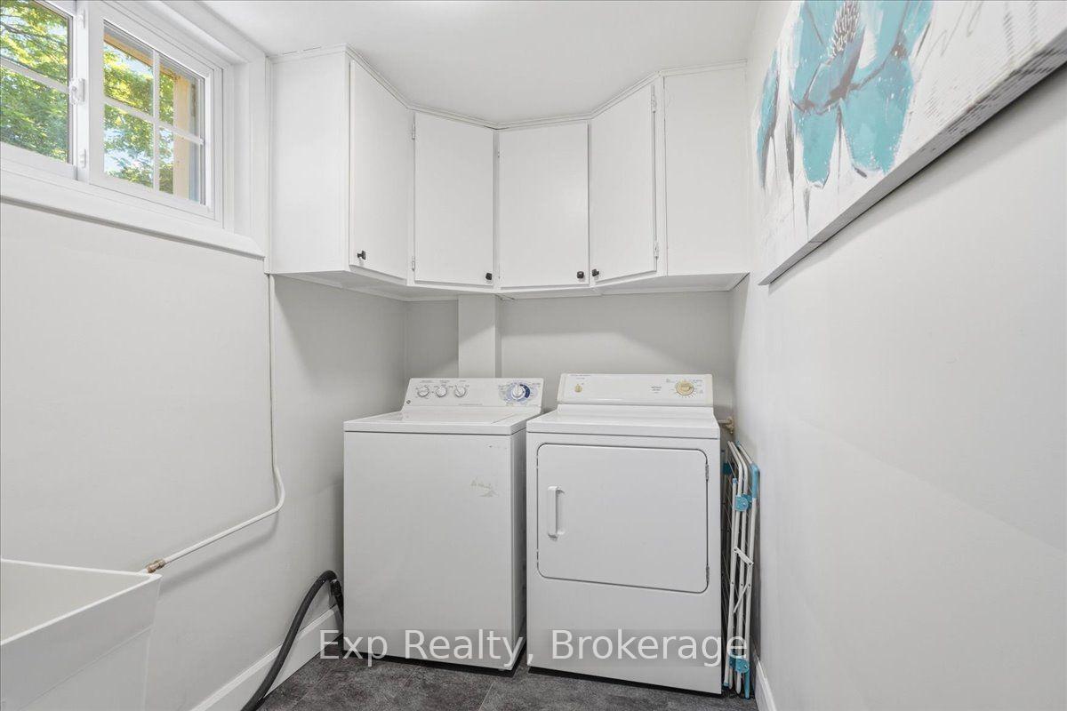 Photo 24 of 48 Melrose Crescent, Belleville, Belleville Ward — HOMEH