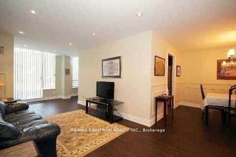 Photo 5 of Unit 106, 120 Promenade Circle, Vaughan, Brownridge — HOMEH