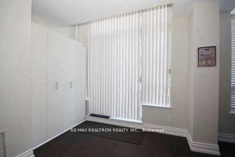 Photo 18 of Unit 106, 120 Promenade Circle, Vaughan, Brownridge — HOMEH
