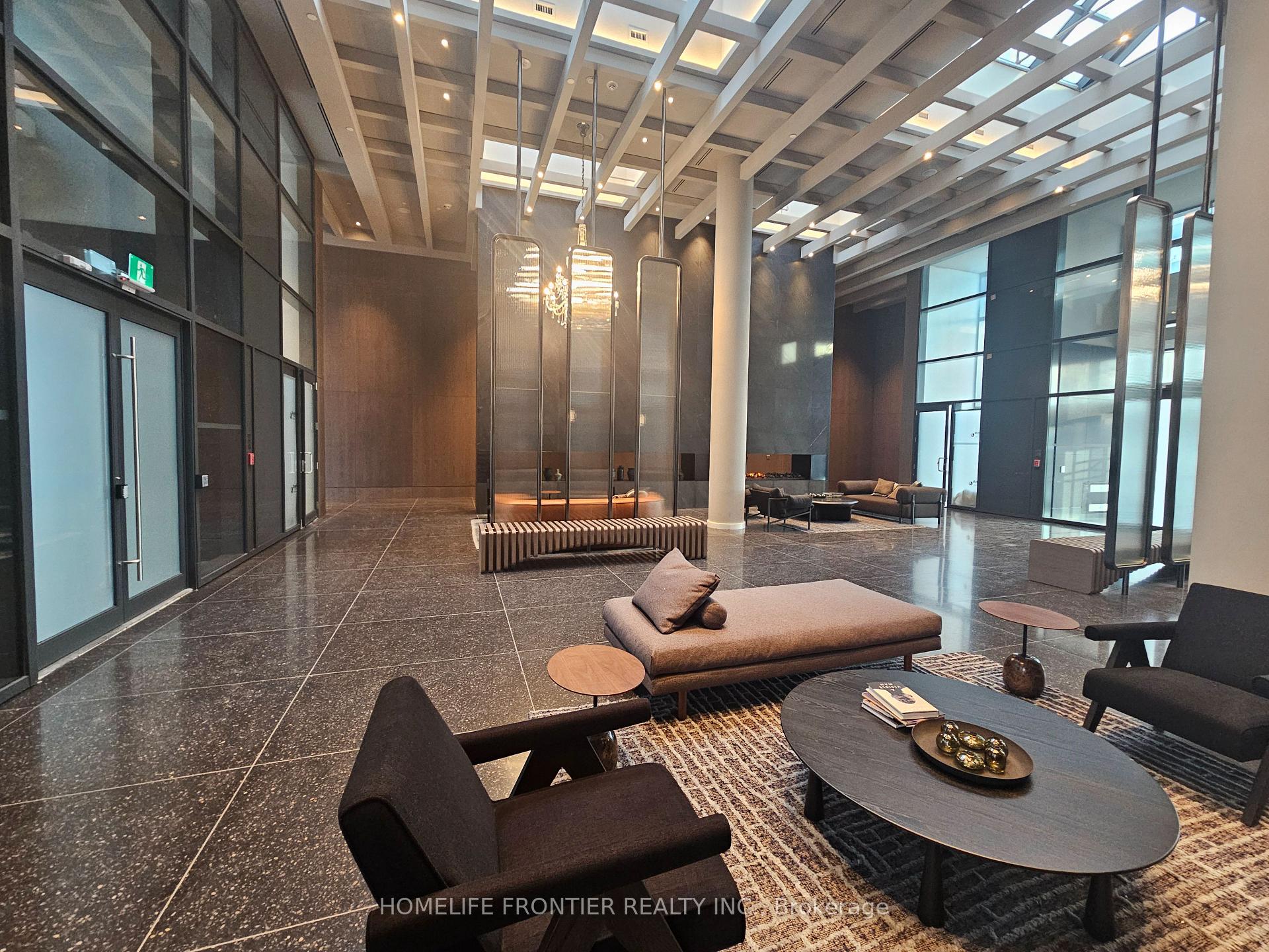 Photo 2 of Unit 902, 8 Interchange Way, Vaughan, Vaughan Corporate Centre — HOMEH
