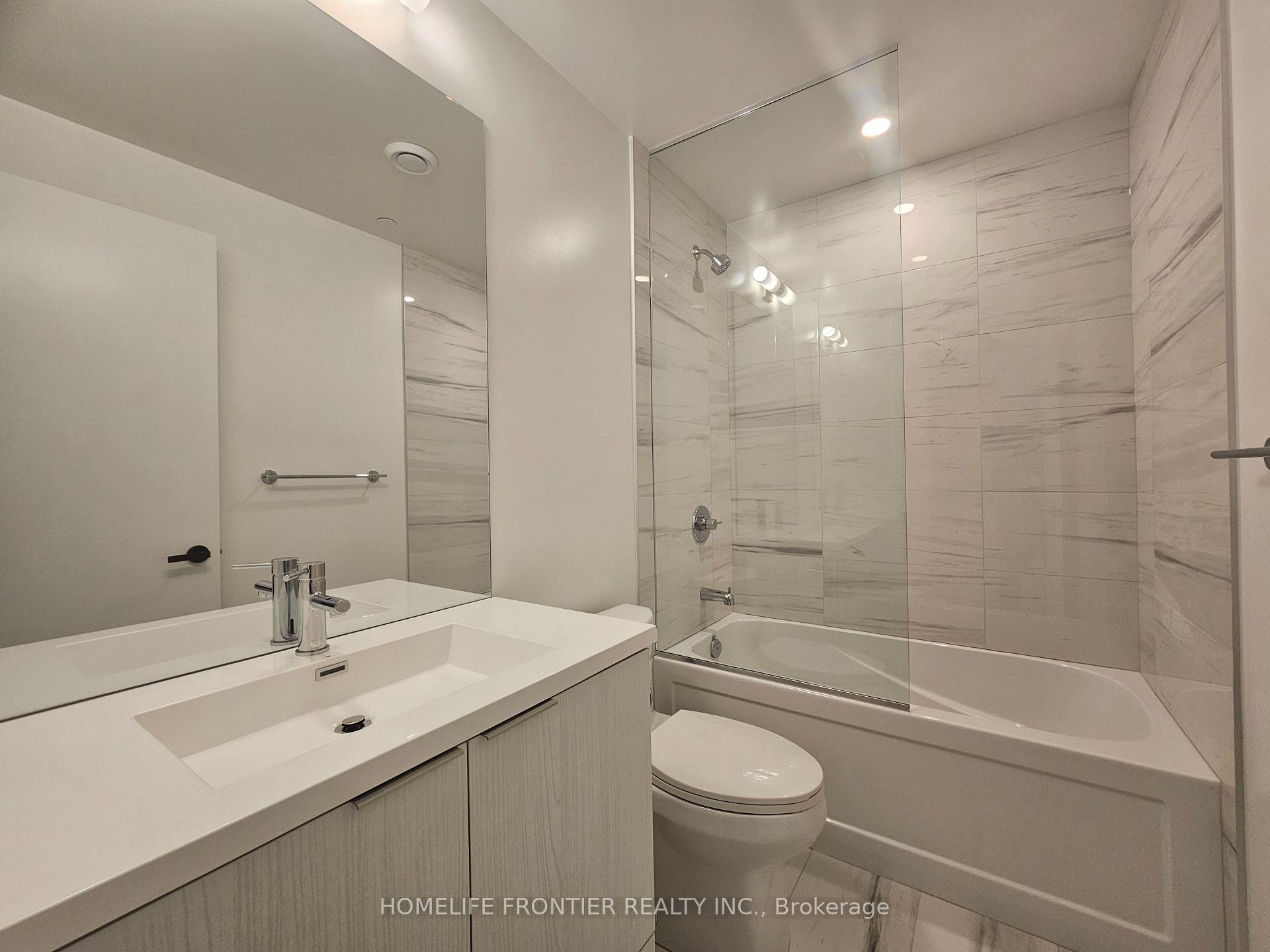 Photo 7 of Unit 902, 8 Interchange Way, Vaughan, Vaughan Corporate Centre — HOMEH