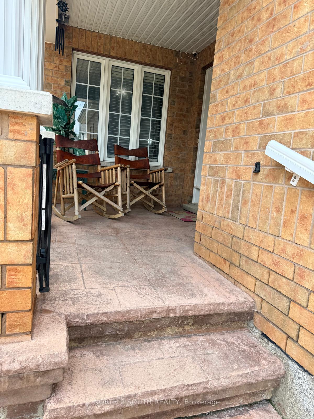 Photo 4 of 1133 Kell Street, Innisfil, Alcona — HOMEH