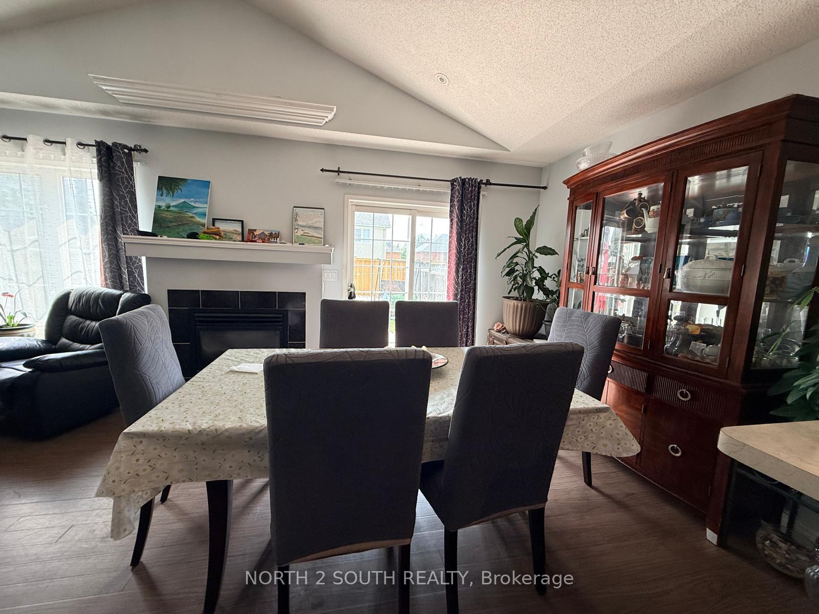 Photo 7 of 1133 Kell Street, Innisfil, Alcona — HOMEH