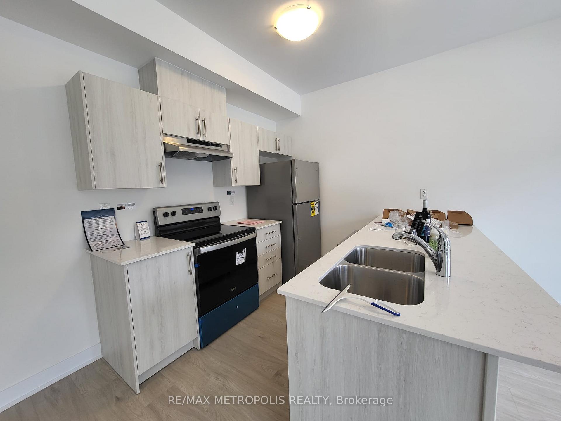 Photo 7 of 13 Hay Lane, Barrie, Rural Barrie Southeast — HOMEH