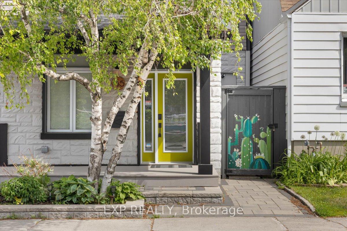 Photo 2 of 185 Deschamps Avenue, Ottawa, Vanier — HOMEH