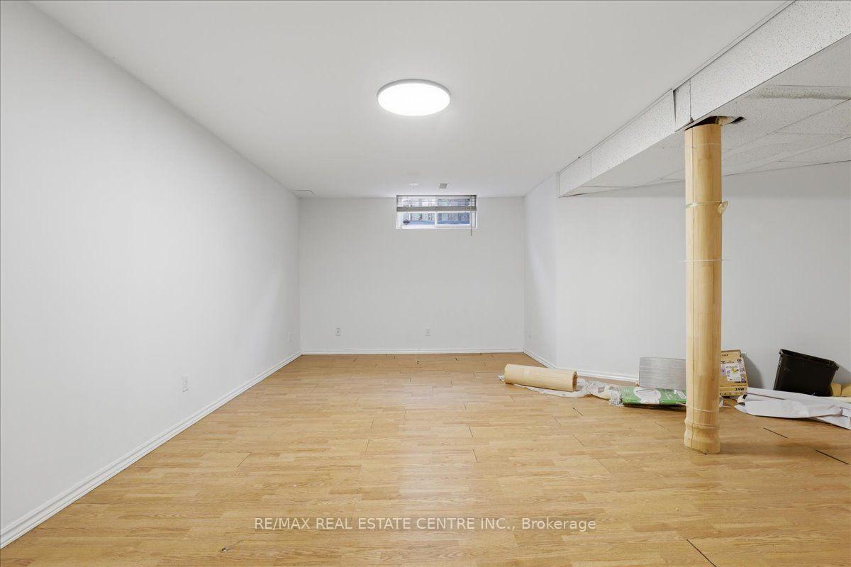 Photo 36 of 43 Decaro Crescent, Cambridge, Grow Community Centre — HOMEH